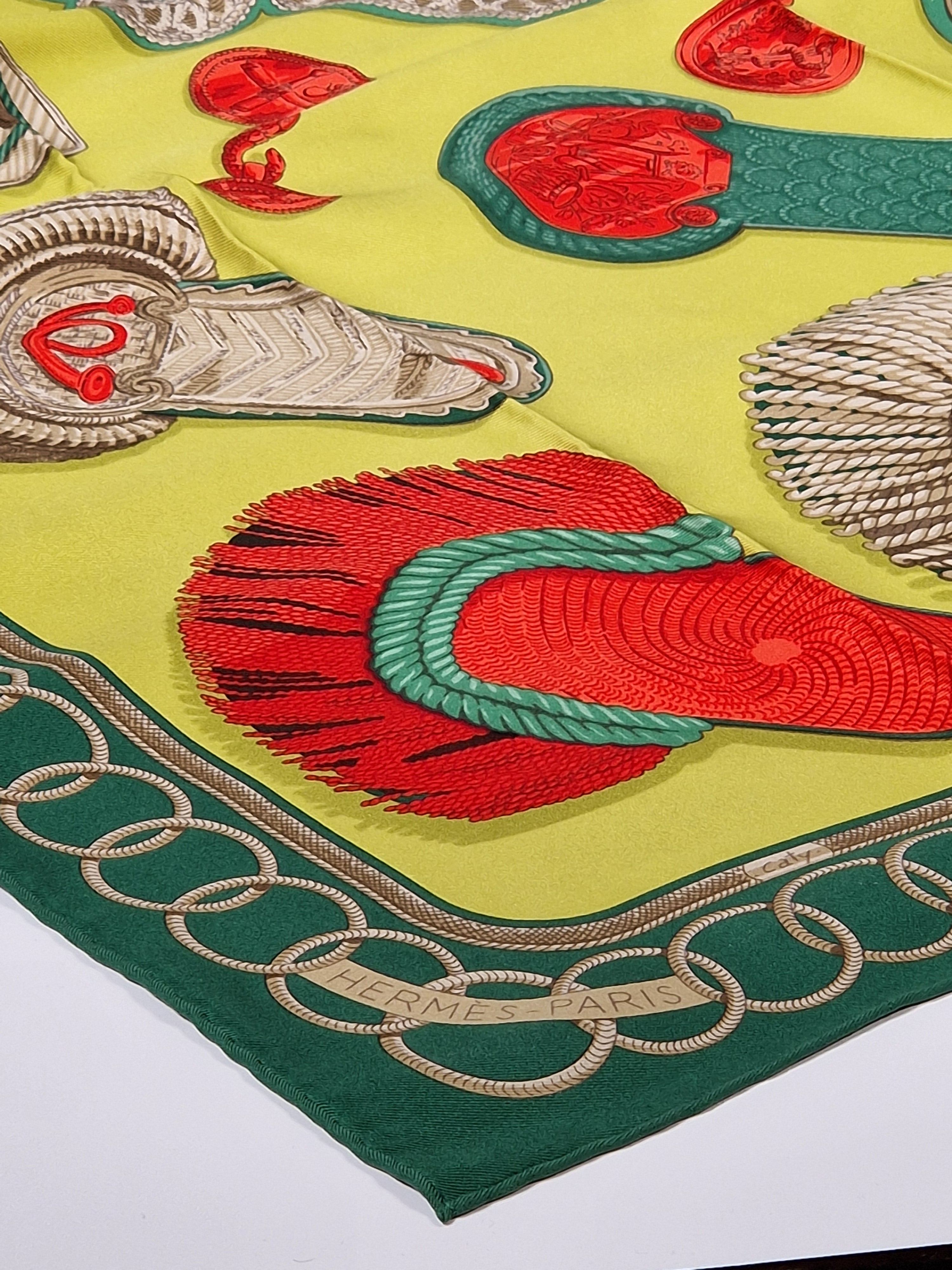 Hermes scarf carre 70 "Épaulettes"