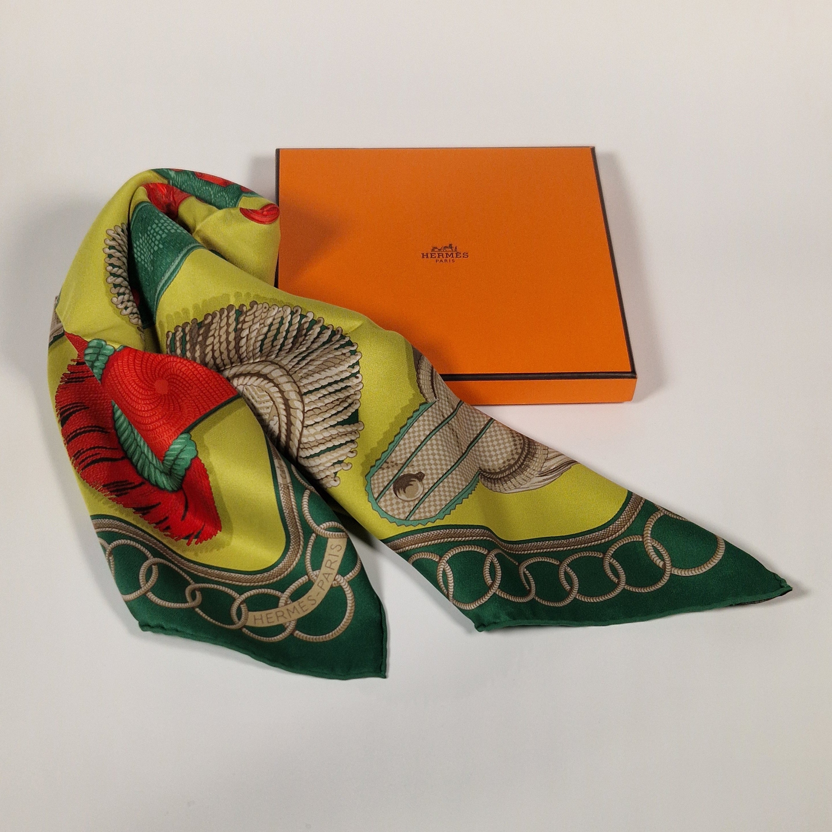 Hermes scarf carre 70 "Épaulettes"