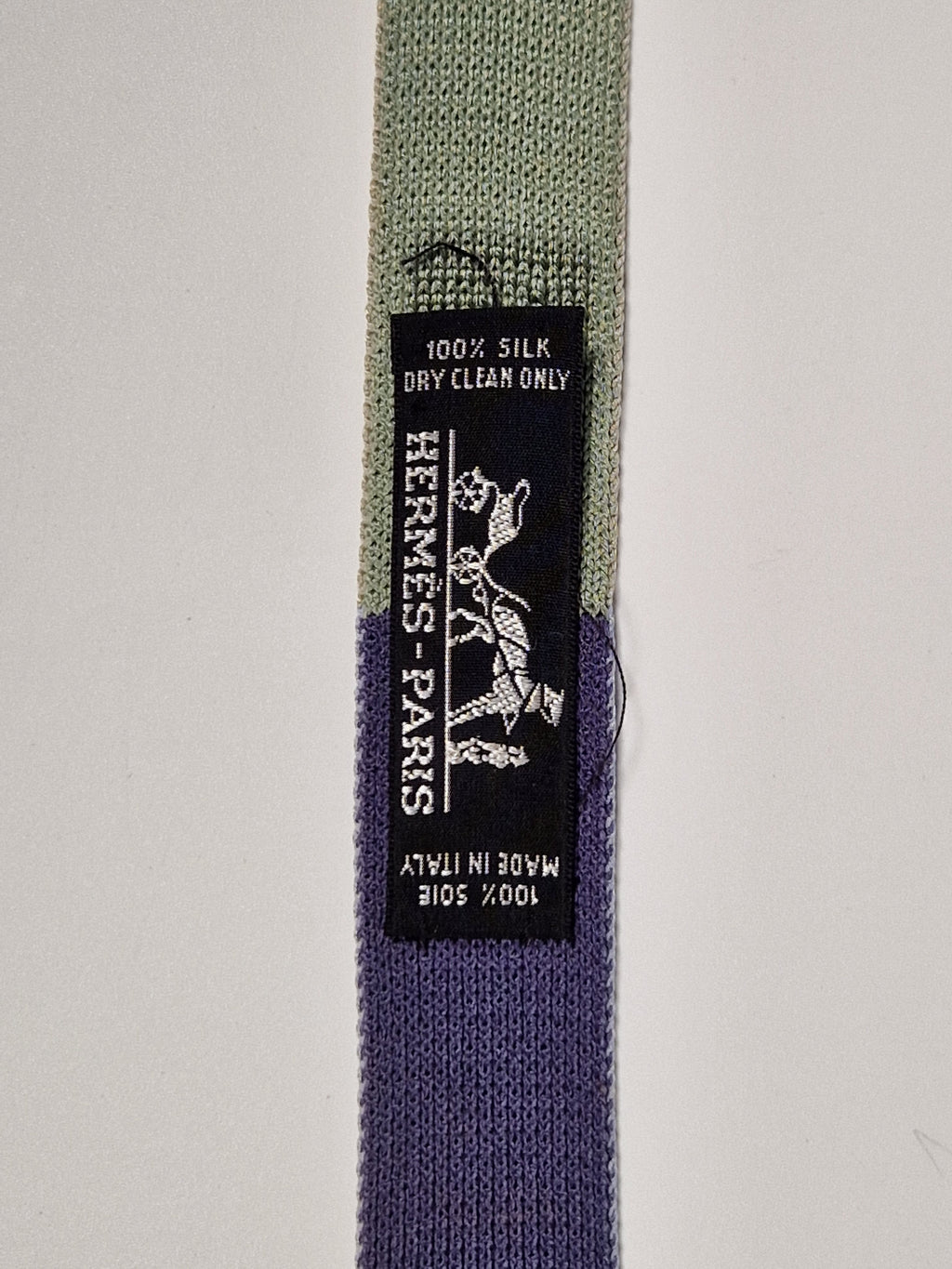 Hermés 4 way knit tie