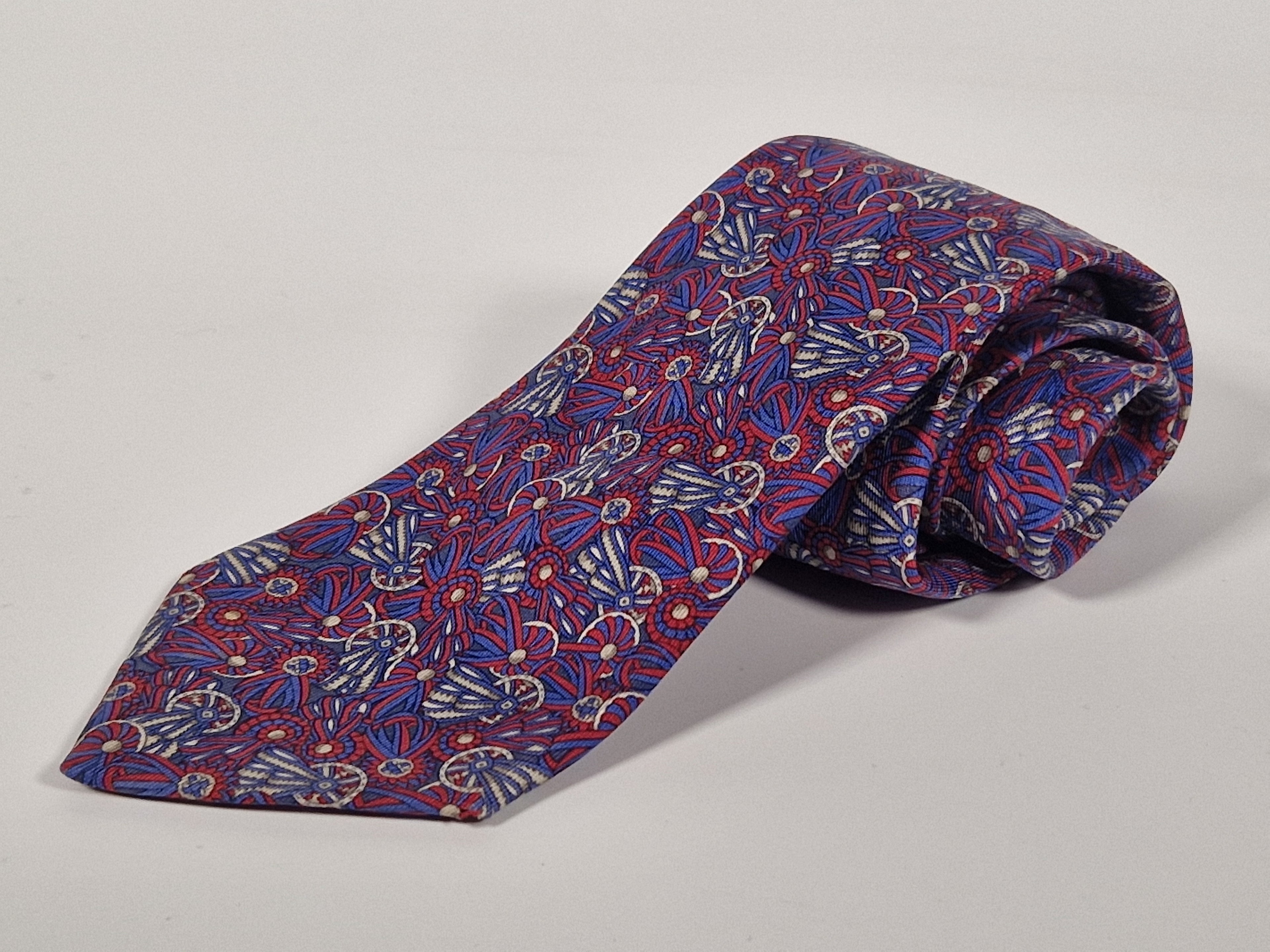 Hermés silk tie, purple and blue rosettes 7170 FA