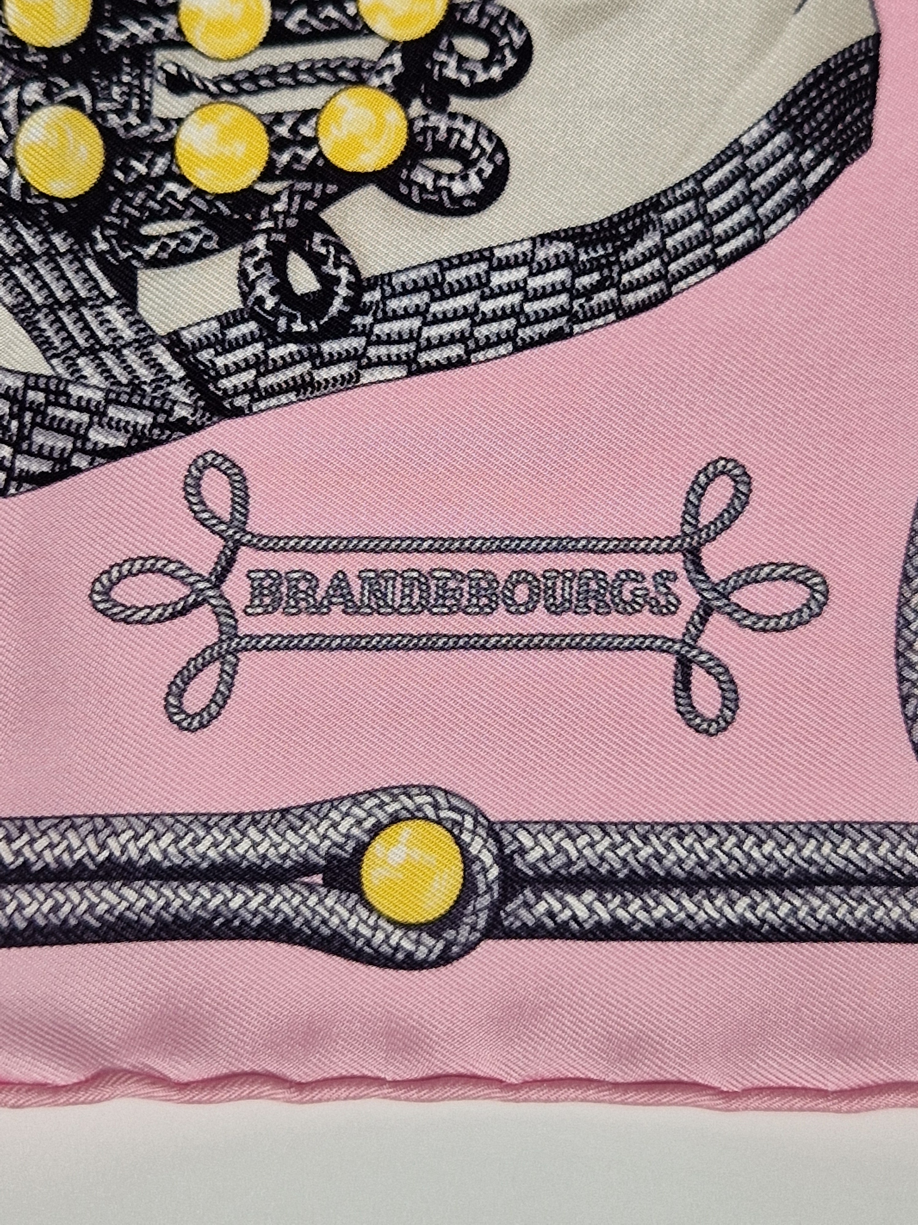 Hermes petit carré 40