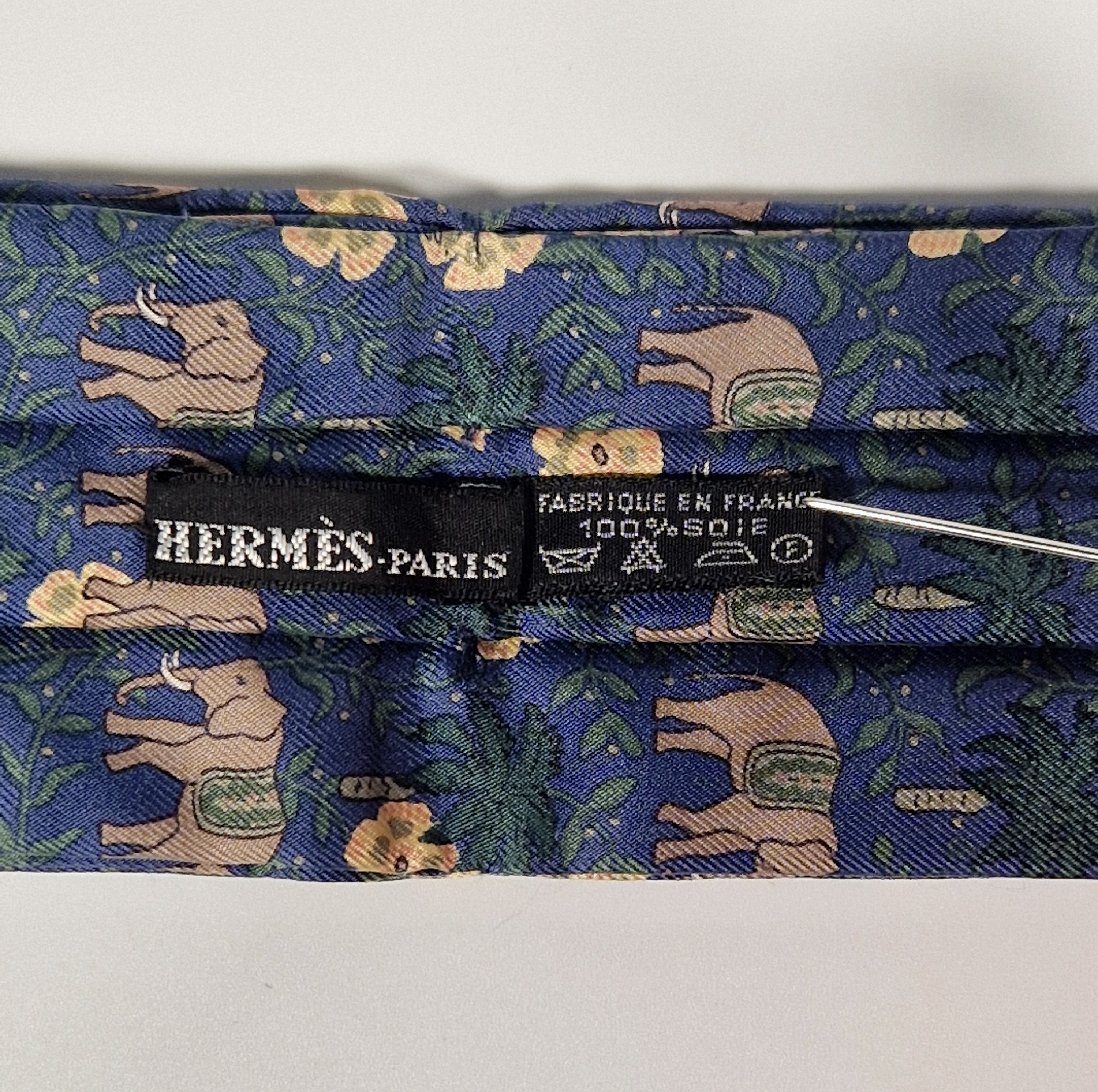 Hermés ascot scarf