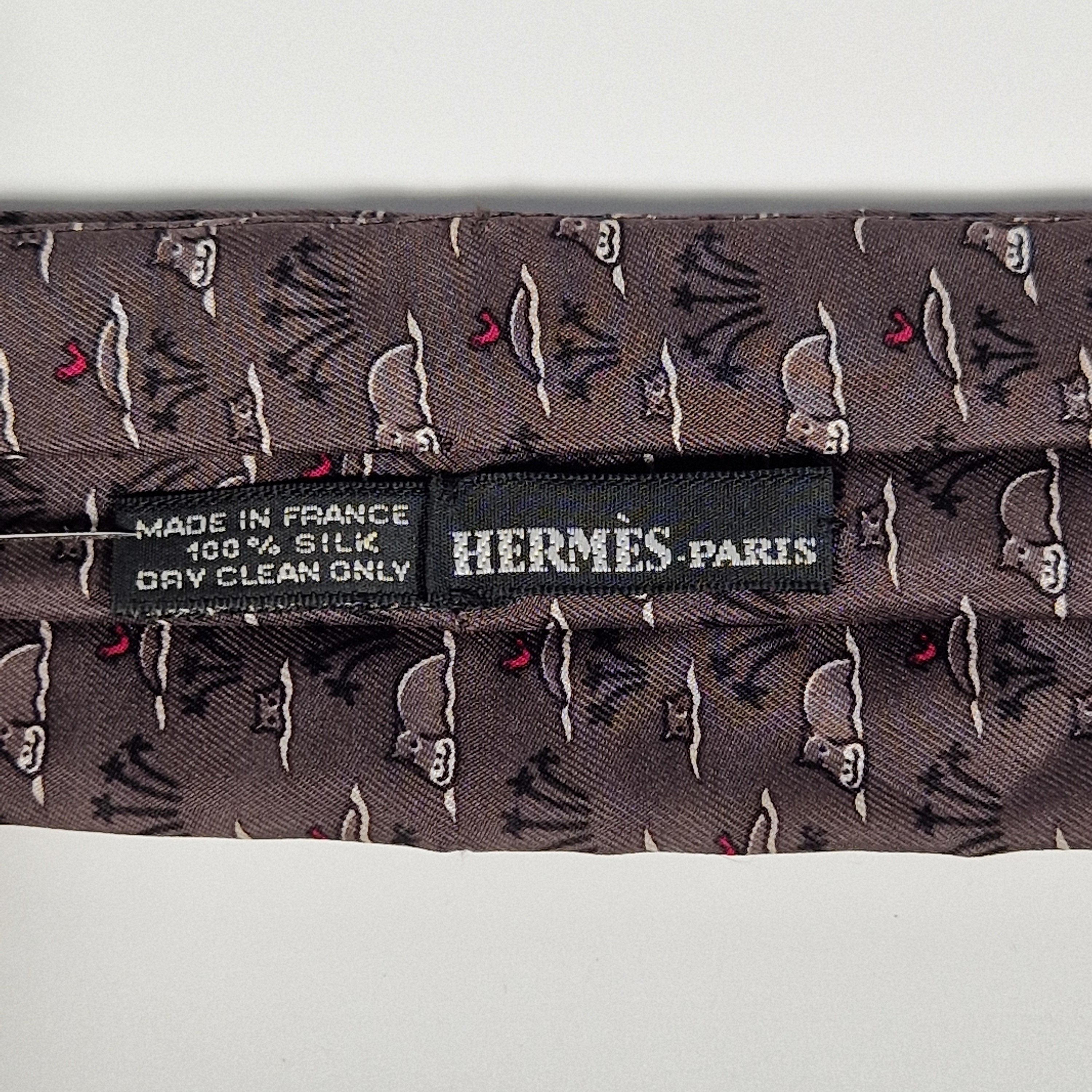 Hermés ascot scarf