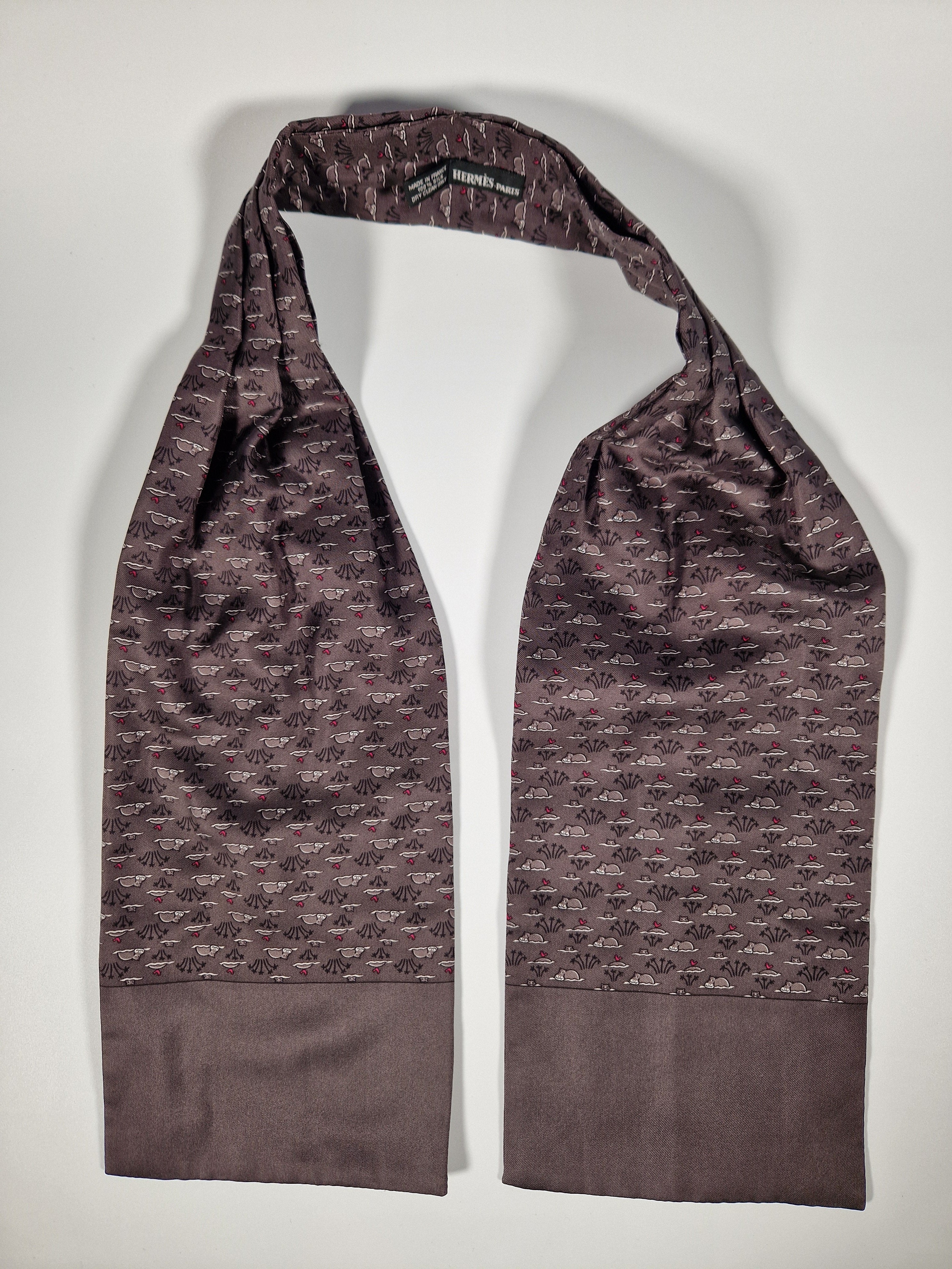 Hermés ascot scarf