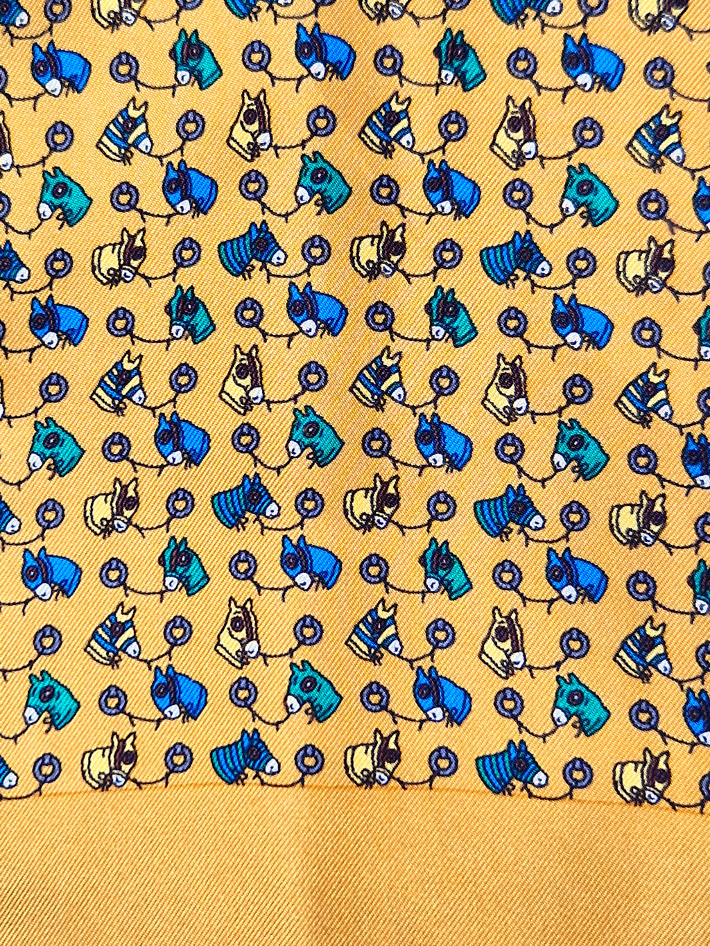 Hermés ascot scarf