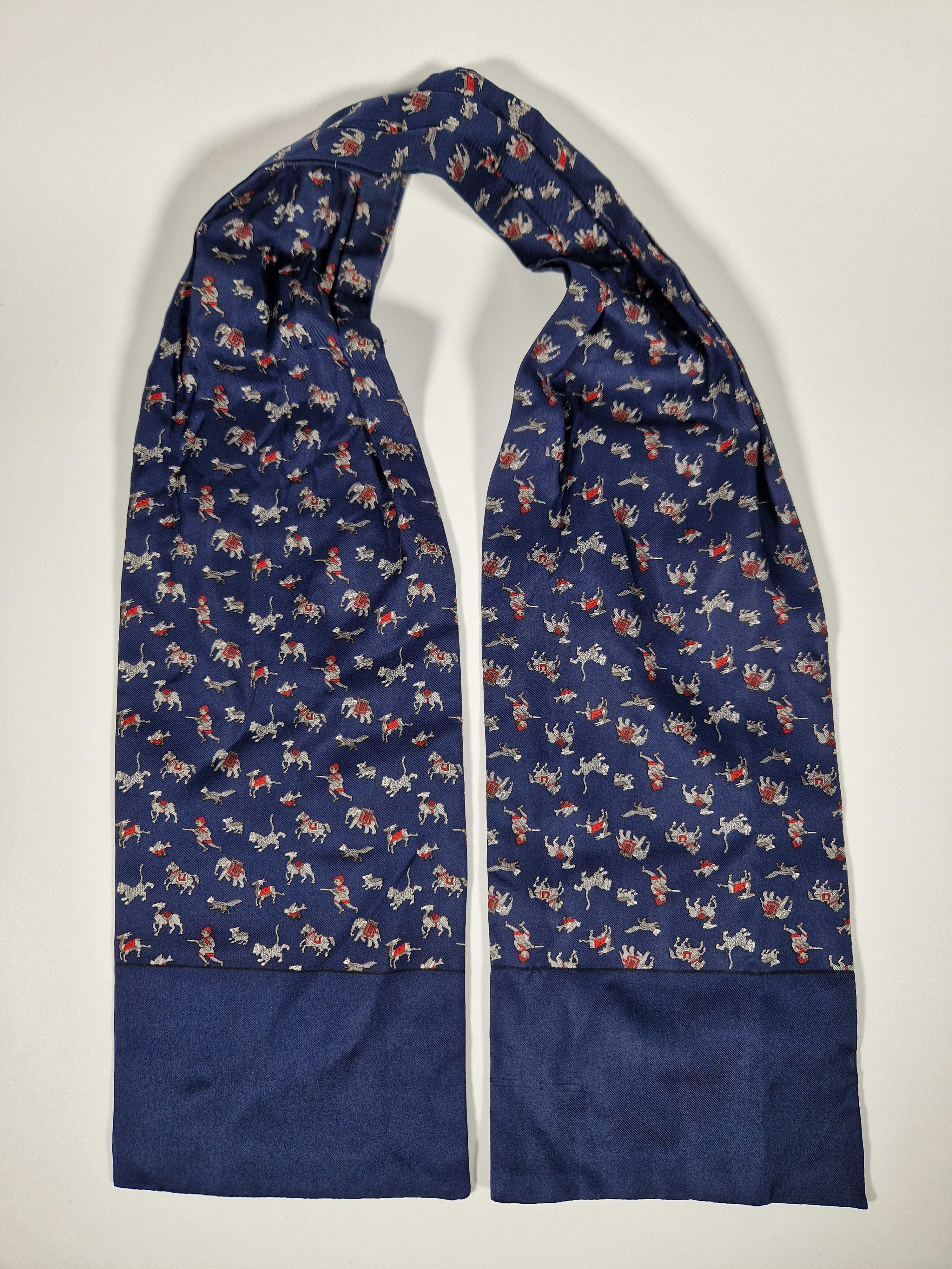 Hermés ascot scarf