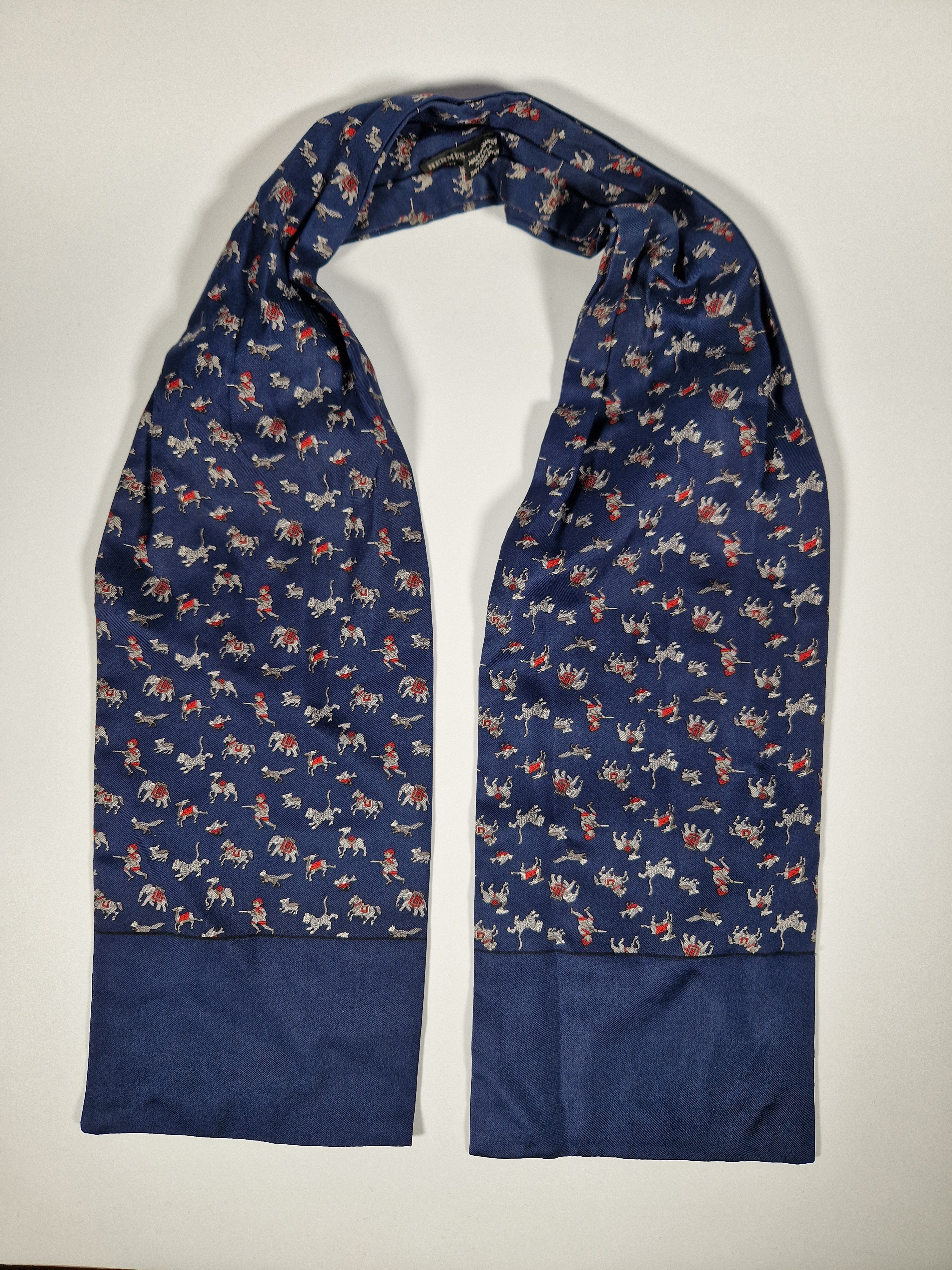 Hermés ascot scarf