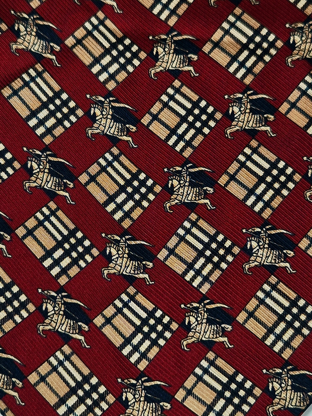 Burberrys vintage ascot scarf