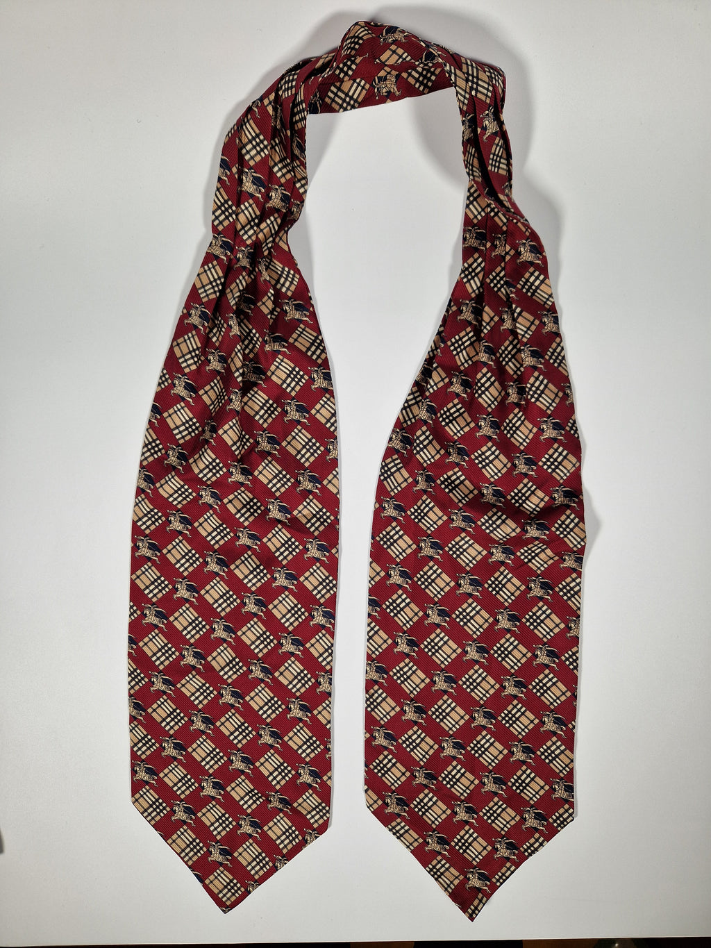 Burberrys vintage ascot scarf