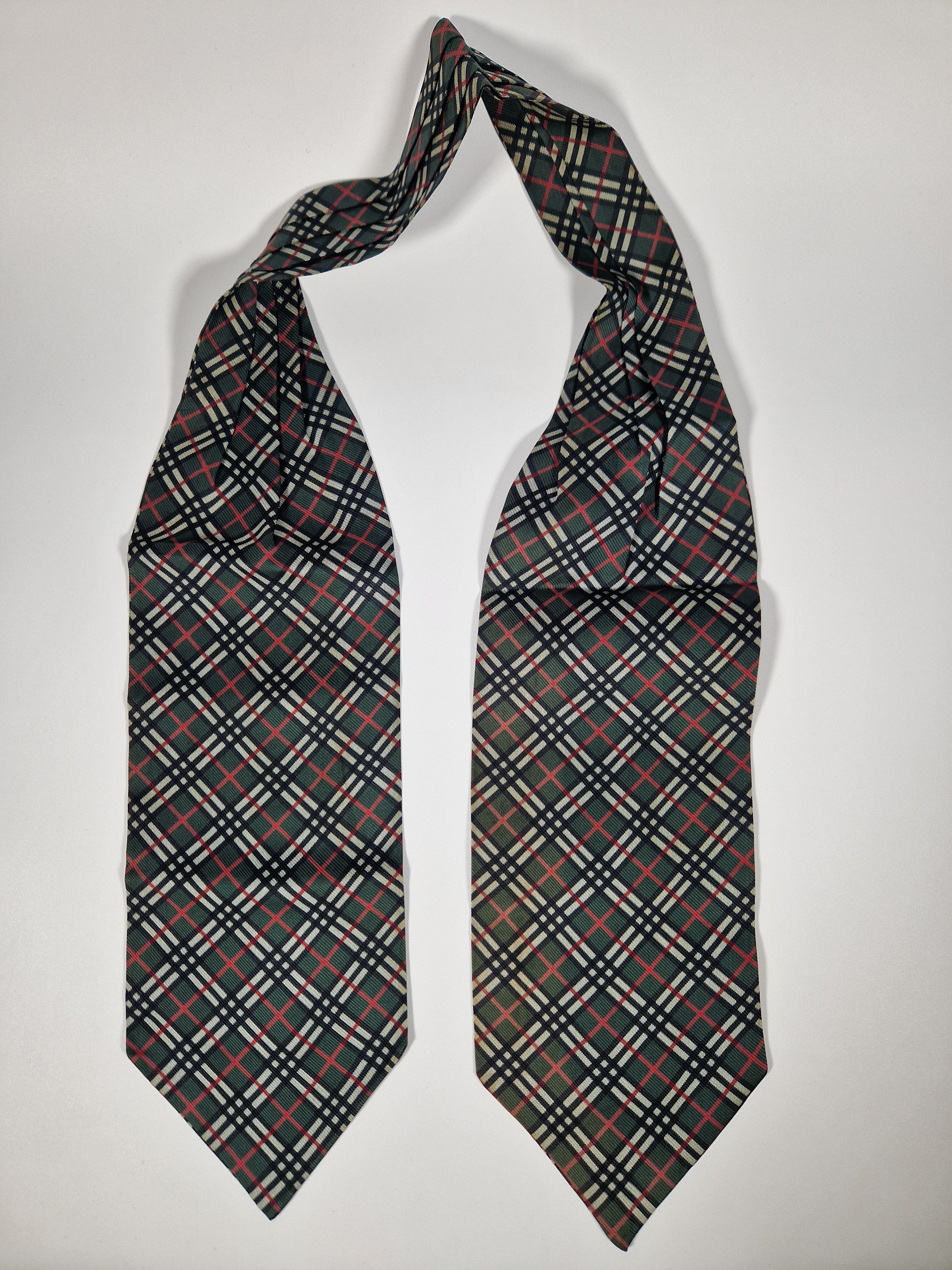 Burberrys vintage ascot scarf