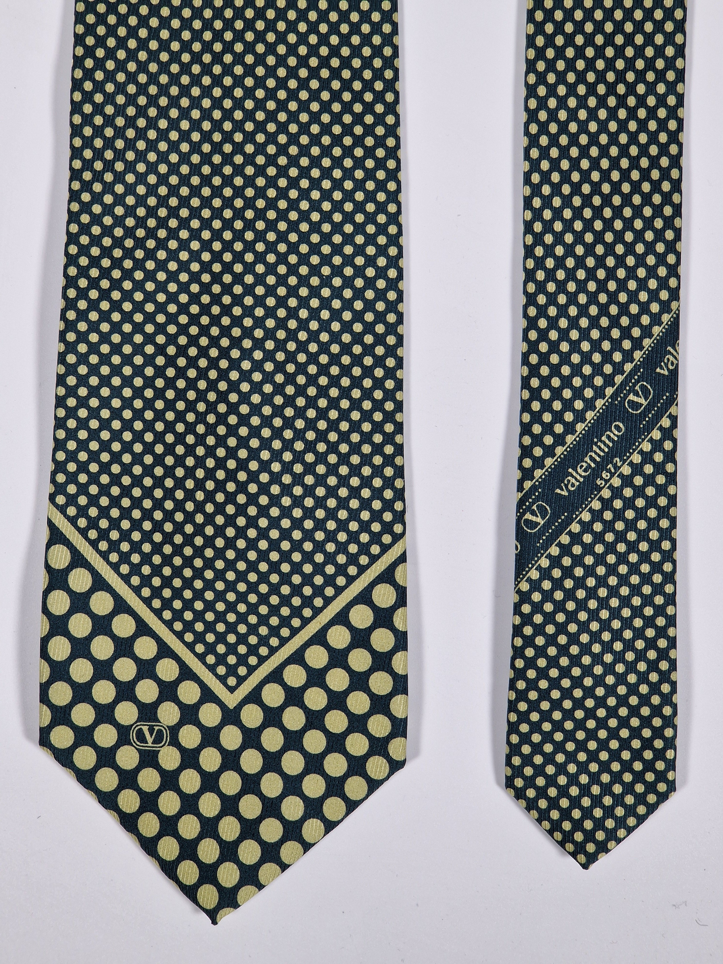 Valentino Garavani tie