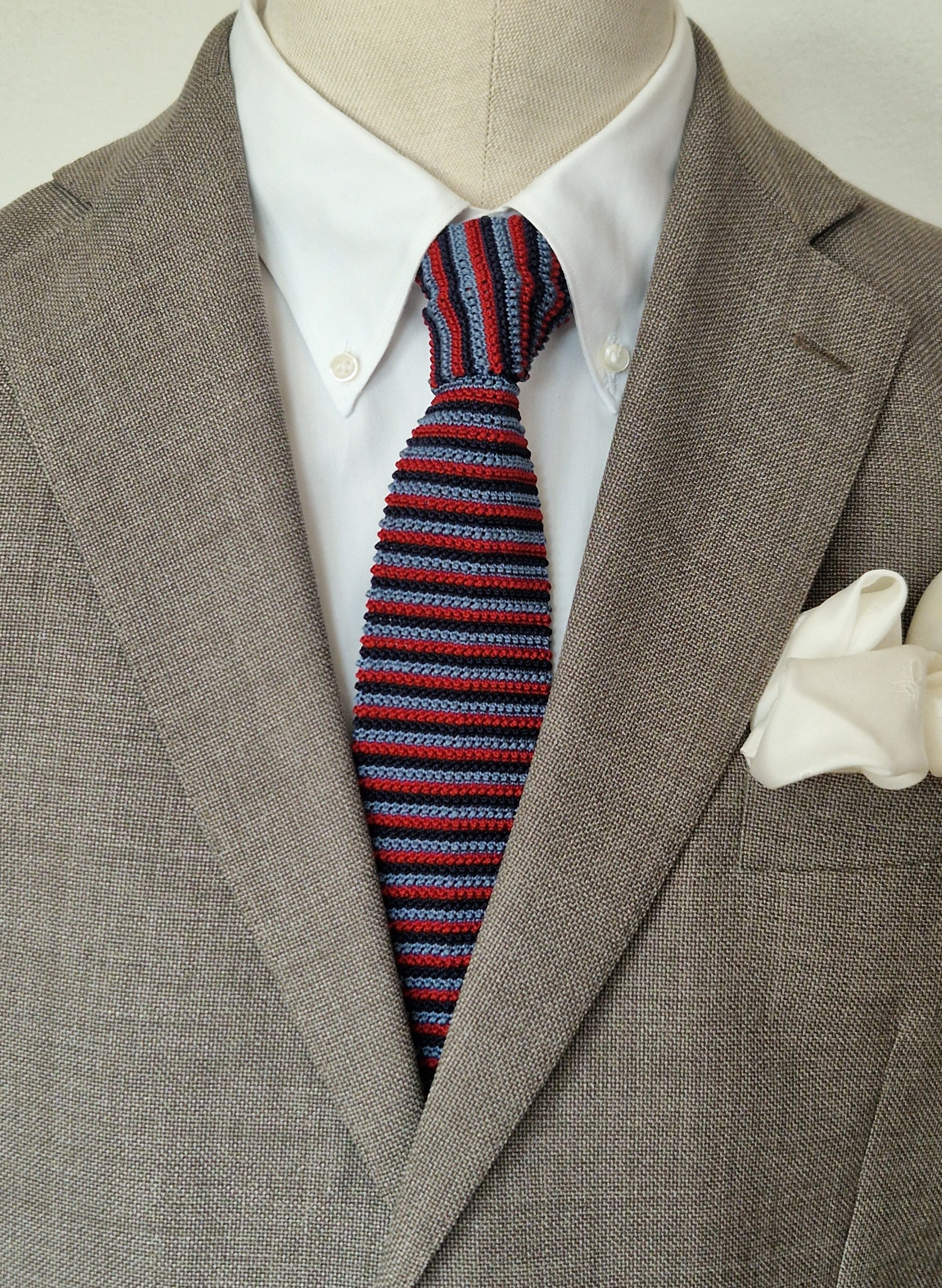 Hermés knit tie