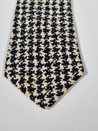 Hermés wide vintage silk tie black and white 437 PA