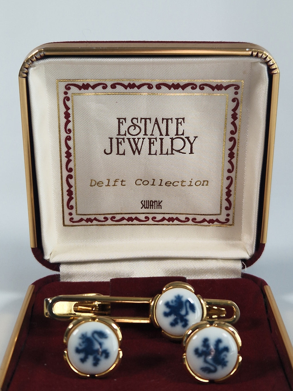 A pair of cufflinks and tiepin from Royal Copenhagen x Swank
