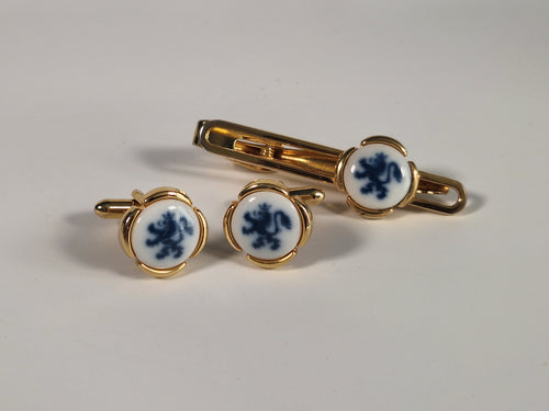 A pair of cufflinks and tiepin from Royal Copenhagen x Swank