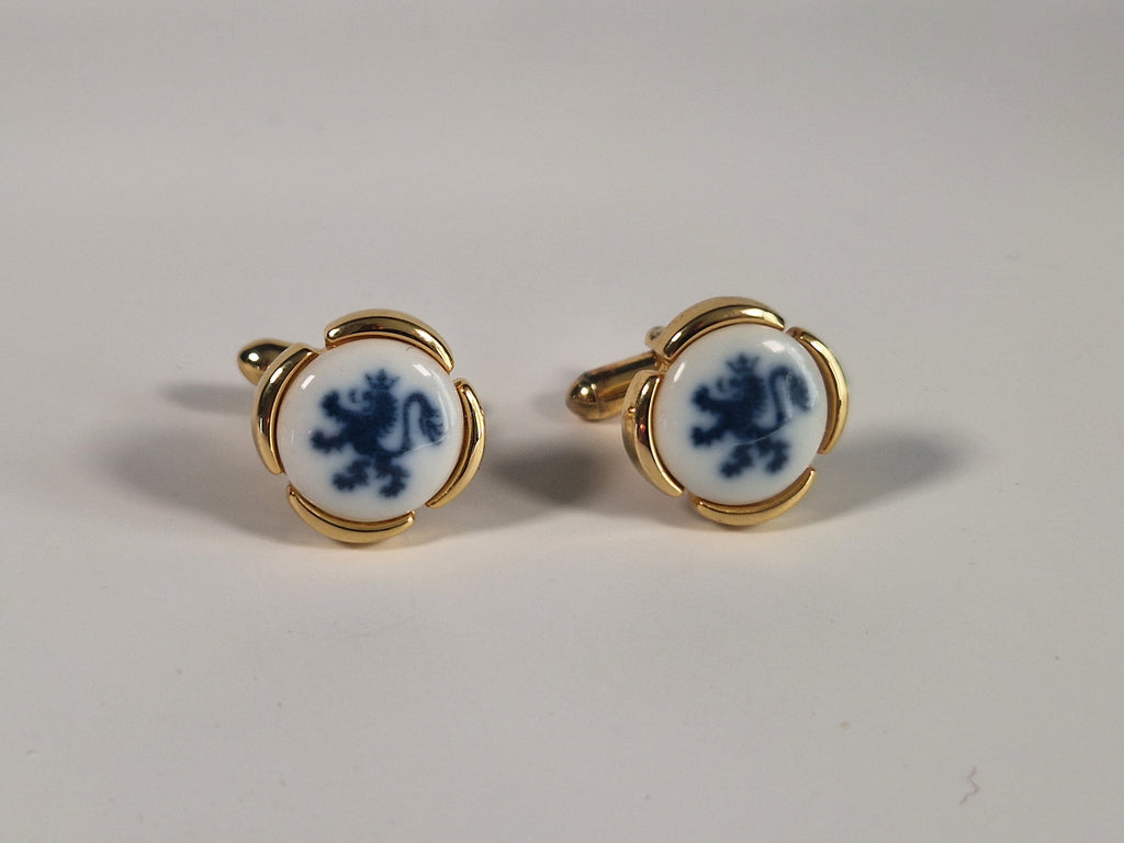A pair of cufflinks and tiepin from Royal Copenhagen x Swank