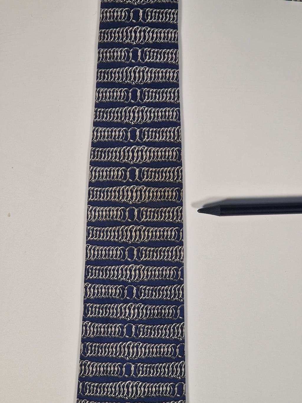 Hermés wide vintage silk tie chain pattern blue 331 EA