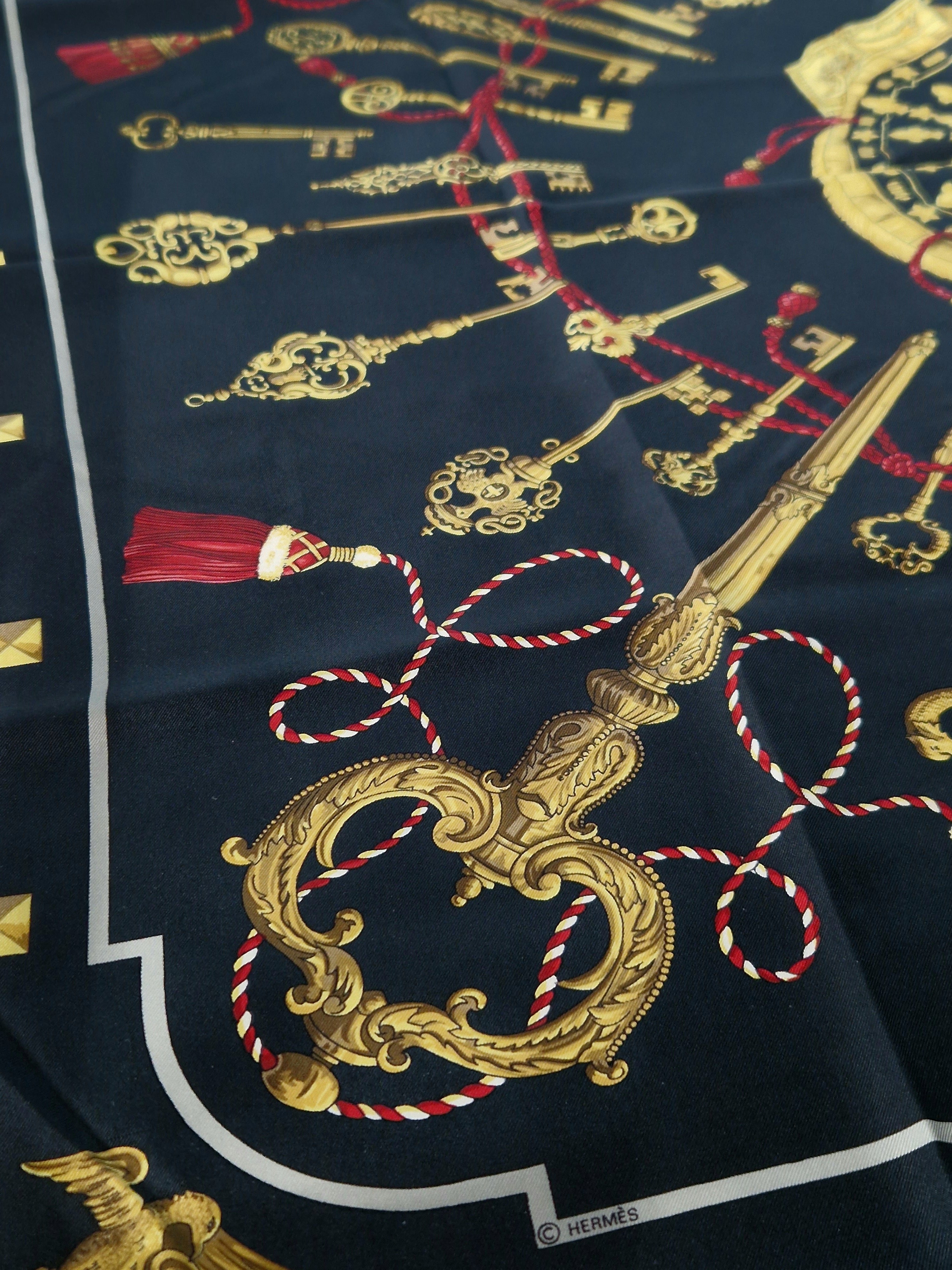 Hermés Scarf carre 90 "Les Clefs"
