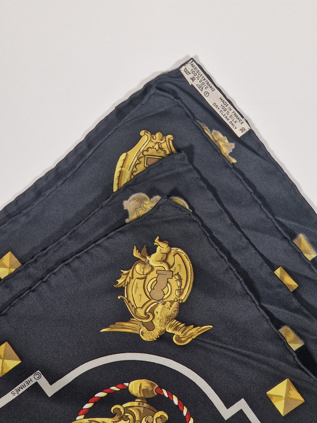 Hermés Scarf carre 90 "Les Clefs"
