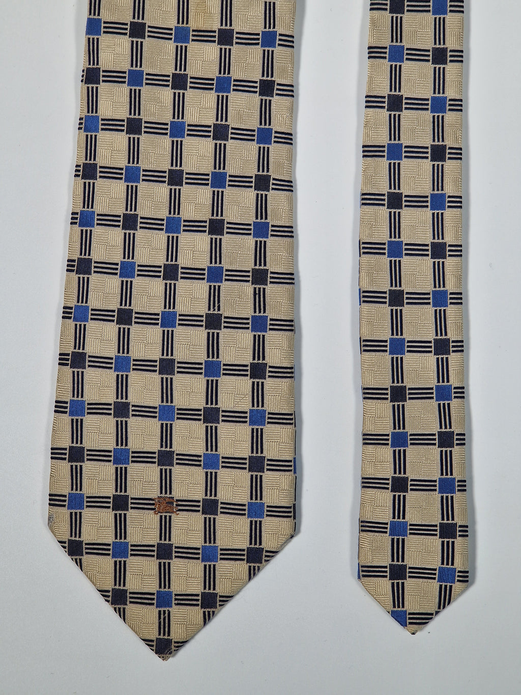 Vintage Burberry`s tie