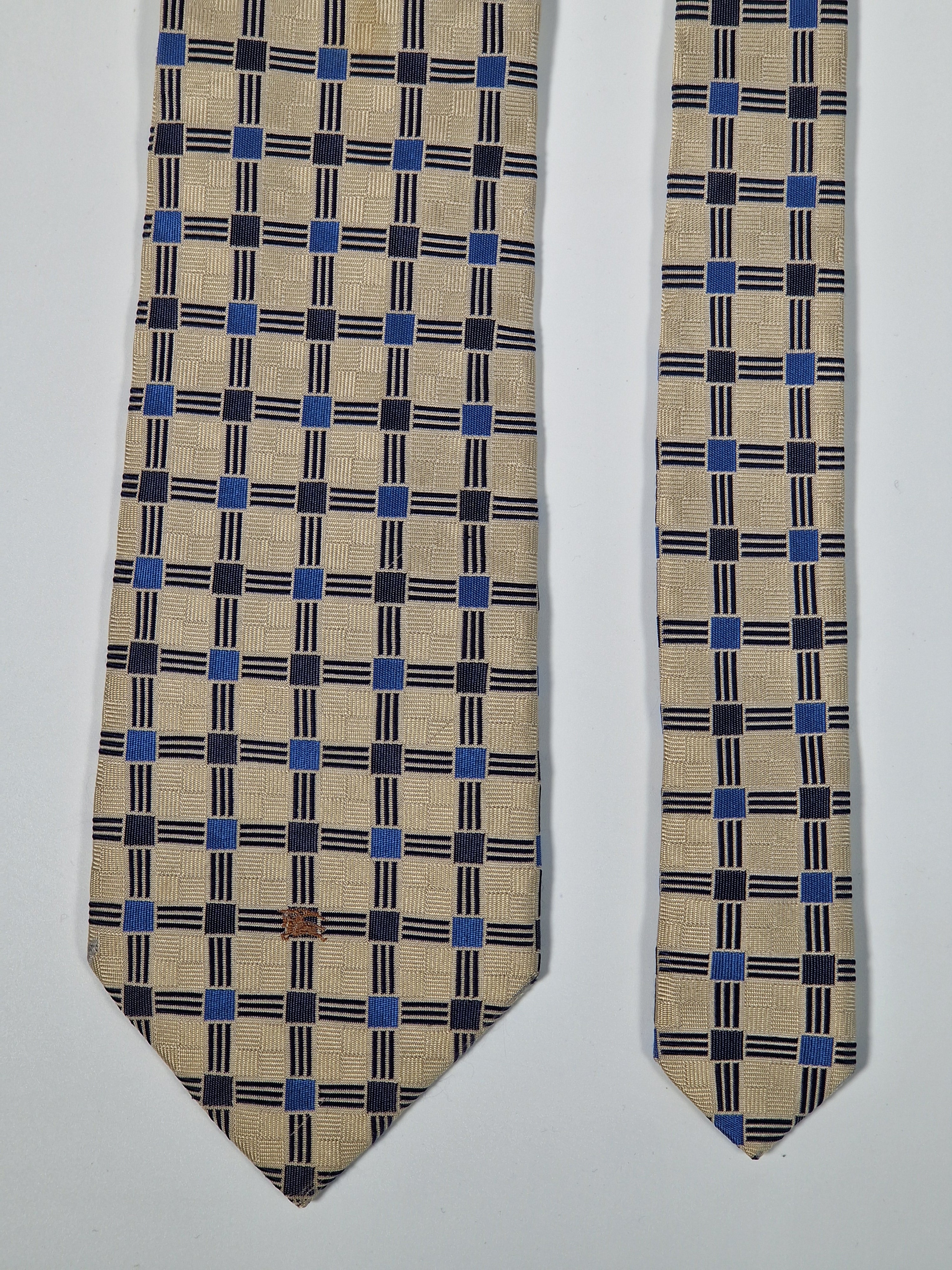 Vintage Burberry`s tie