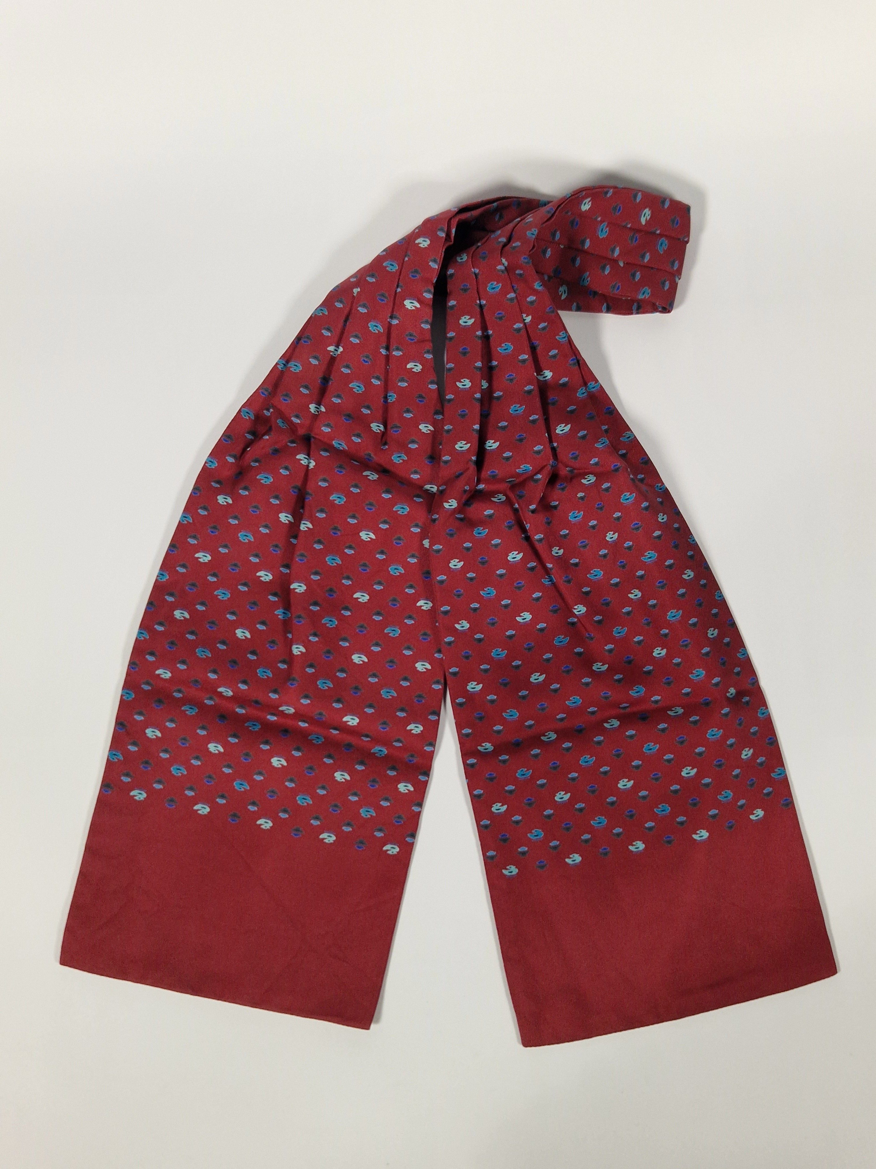 Hermés ascot scarf