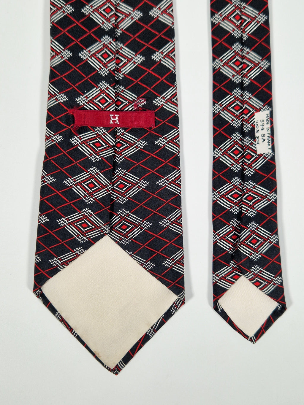 Hermés vintage silk tie black geometric pattern 594 SA