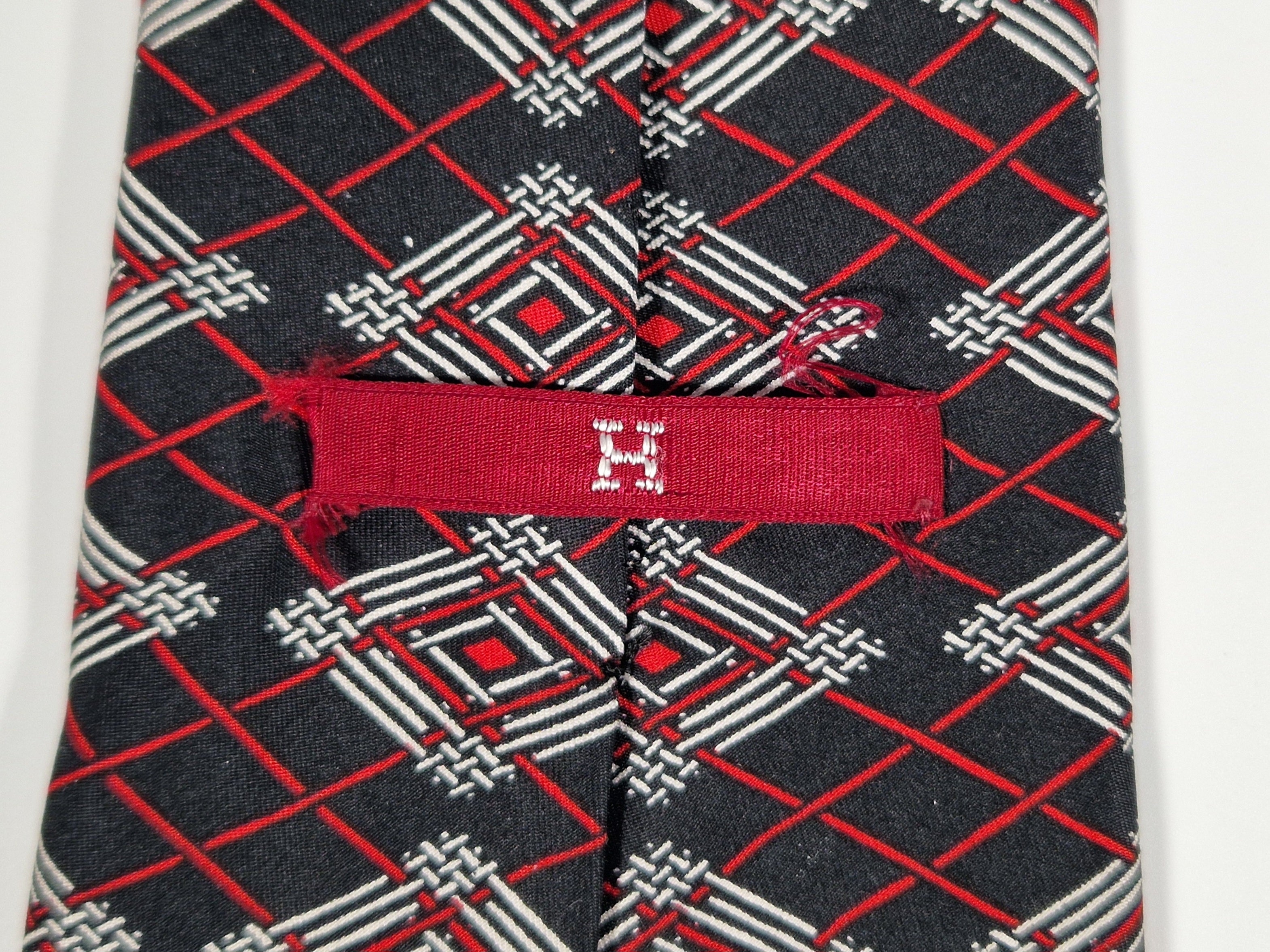 Hermés vintage silk tie black geometric pattern 594 SA