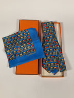 Hermés 7368 PA Tie and carrè 40 with box