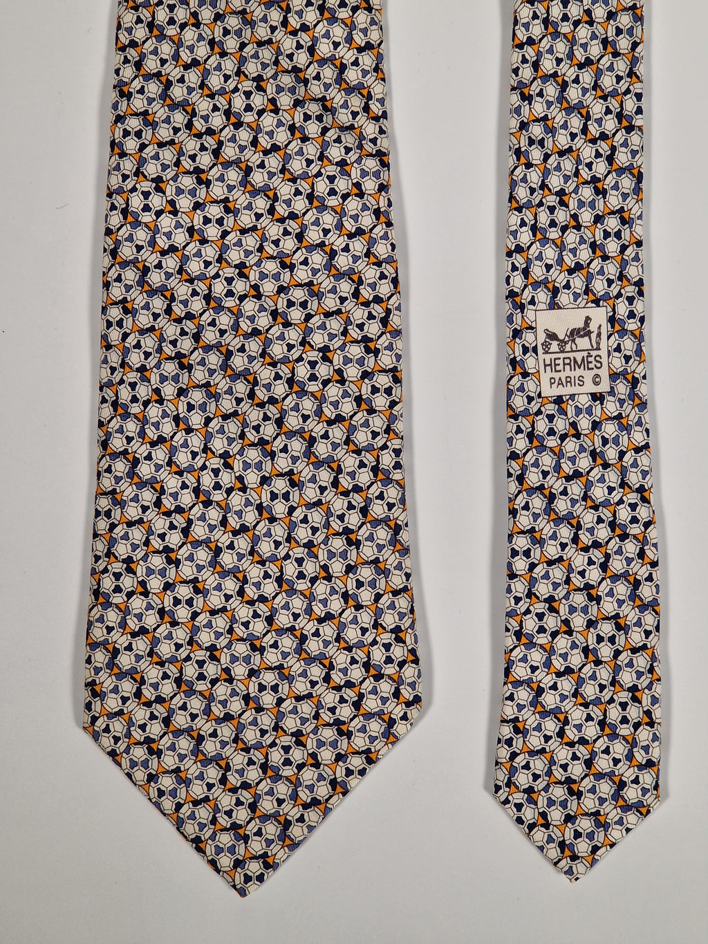 Hermés 5570 MA Tie