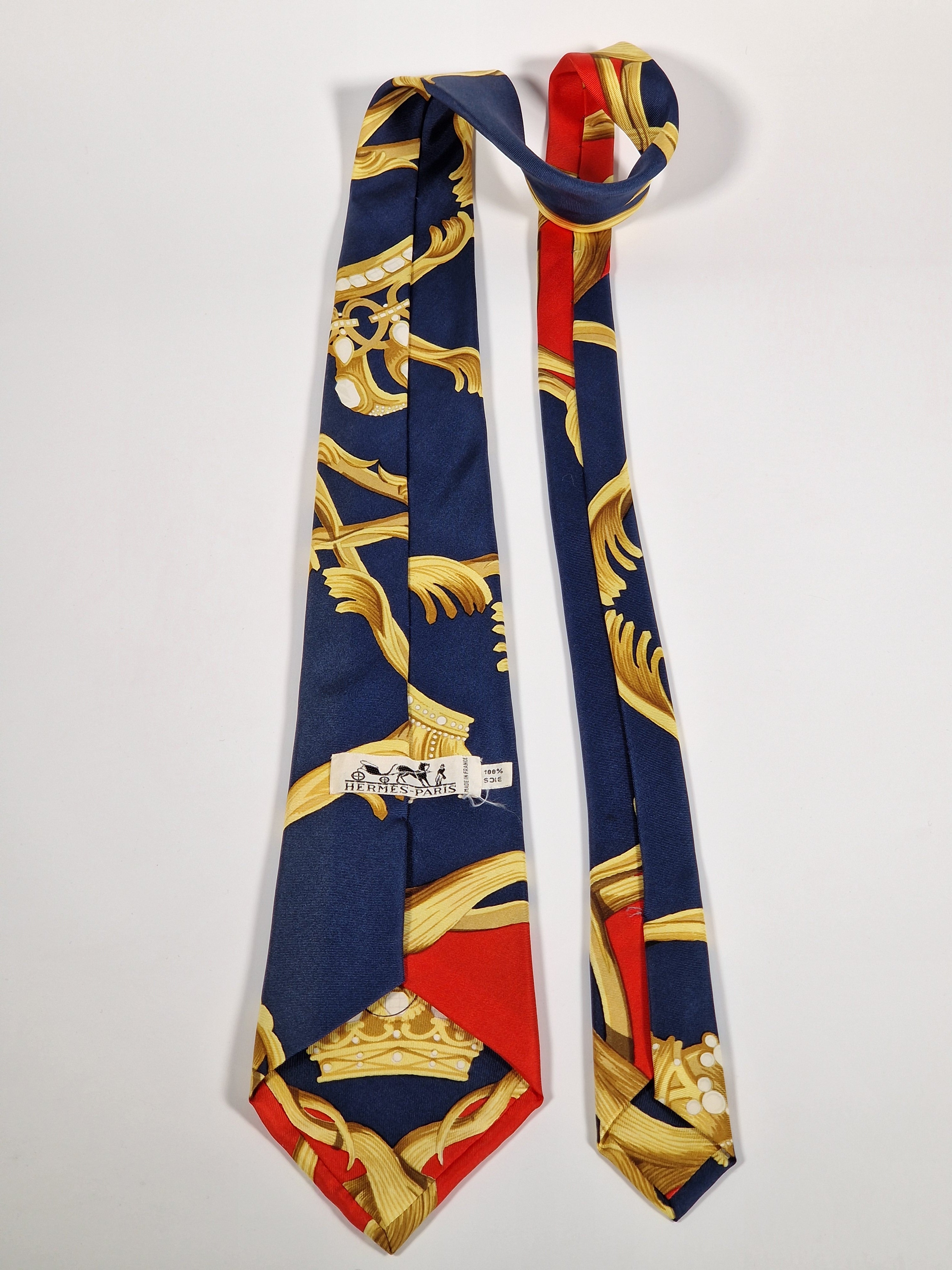 Hermés Scarf Tie