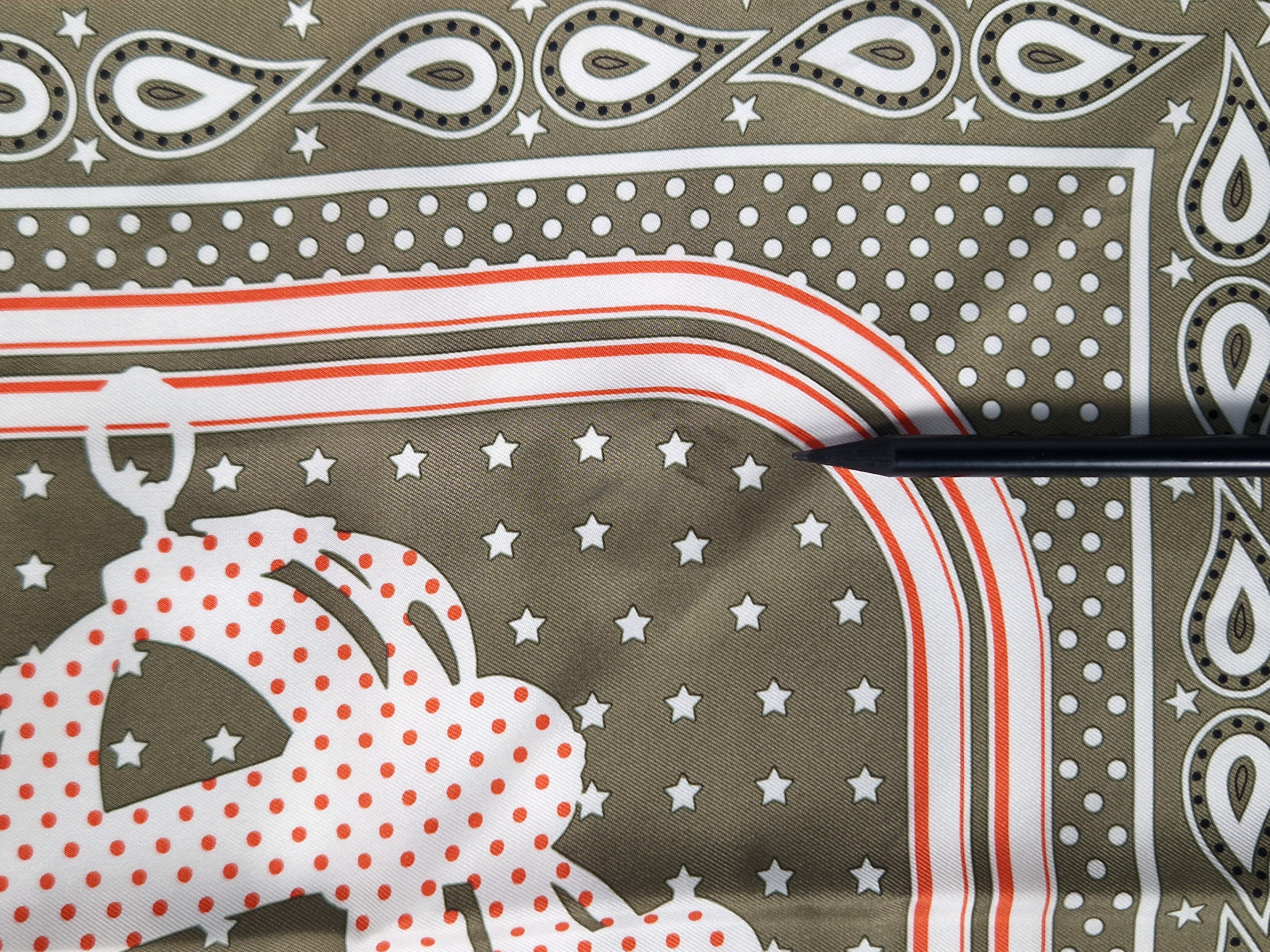 Hermès bandana 55 "Brides de gala a pois"