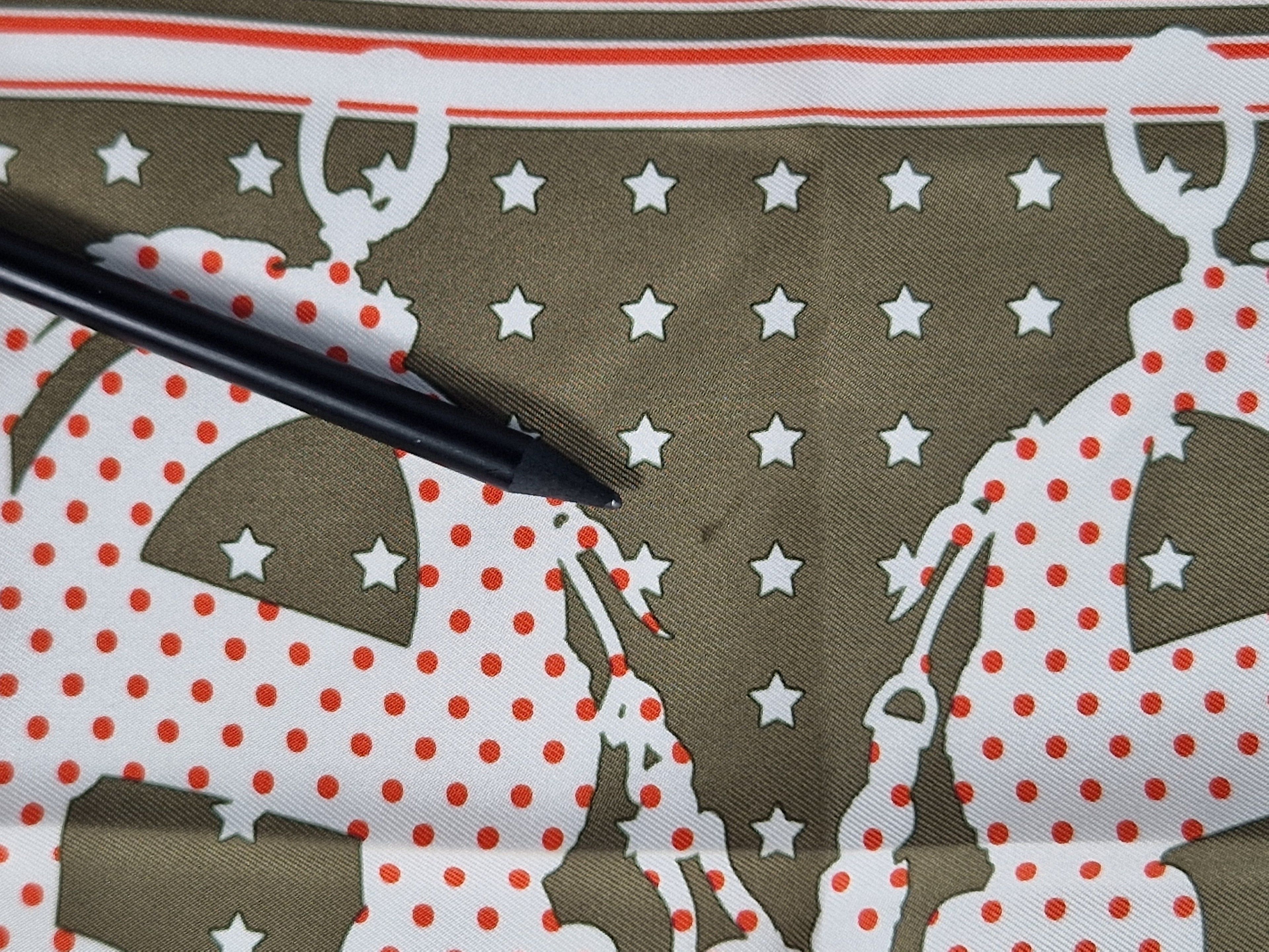 Hermès bandana 55 "Brides de gala a pois"