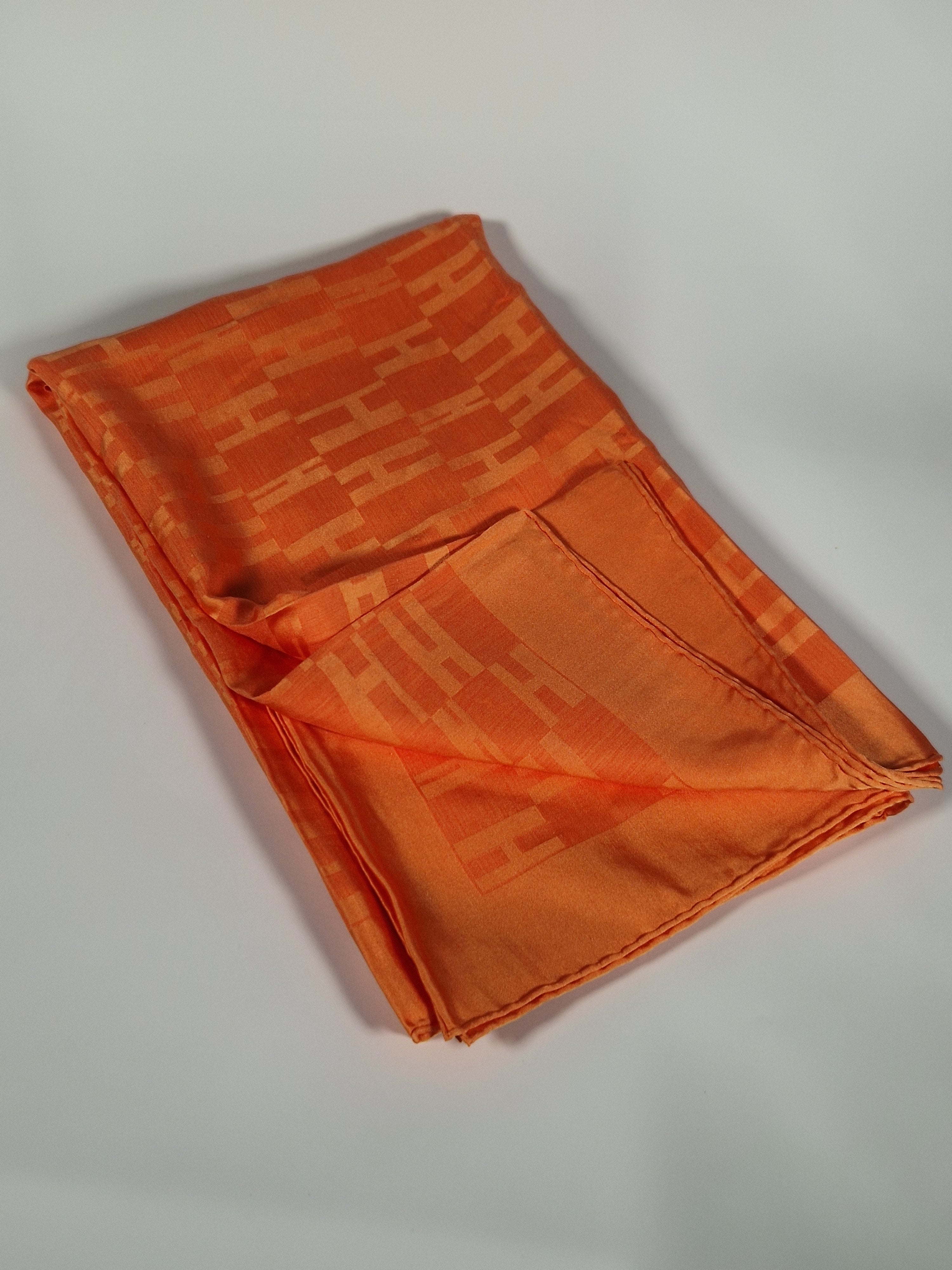 Hermès Faconnee Grand H Stole 75 x 180 cm