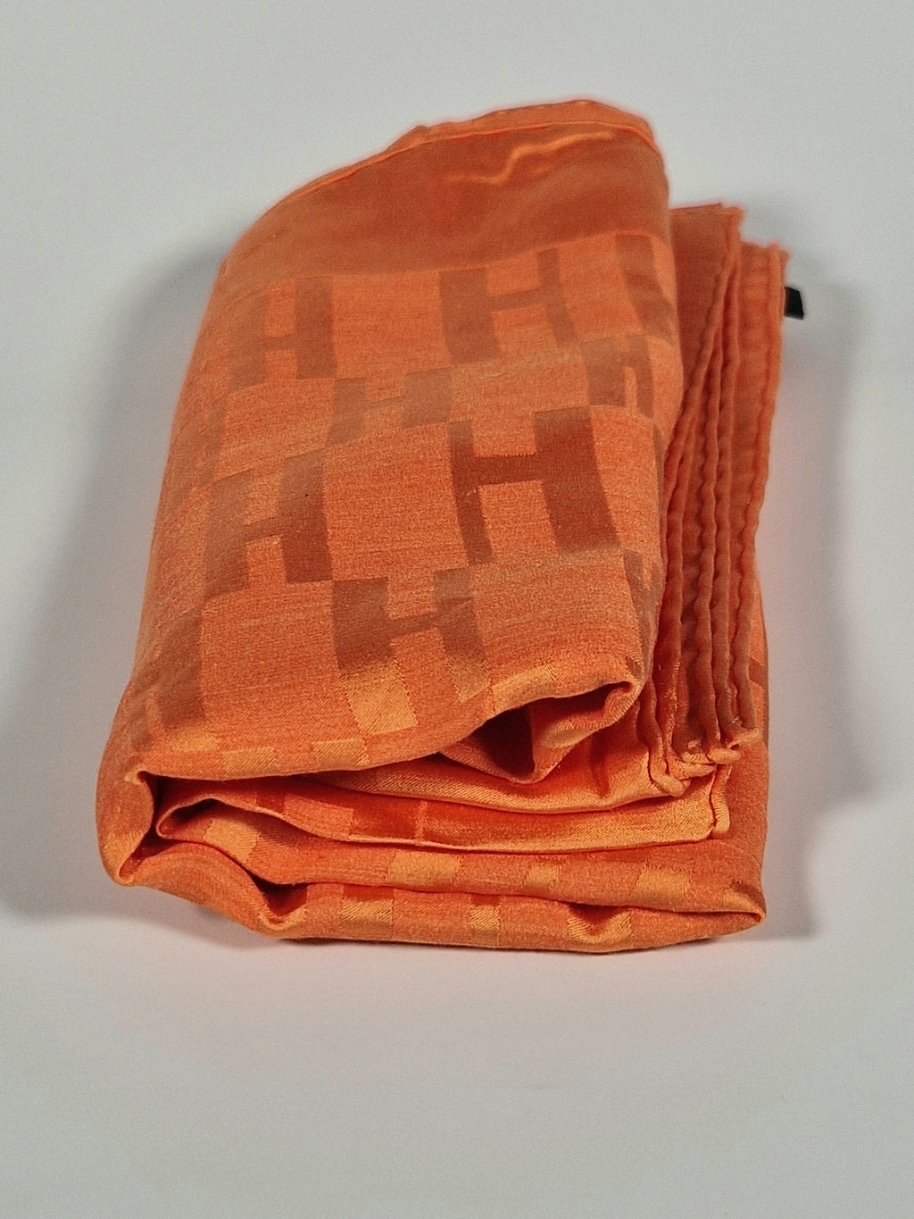 Hermès Faconnee Grand H Stole 75 x 180 cm