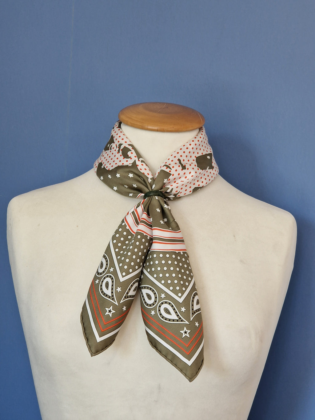 Hermès bandana 55 "Brides de gala a pois"
