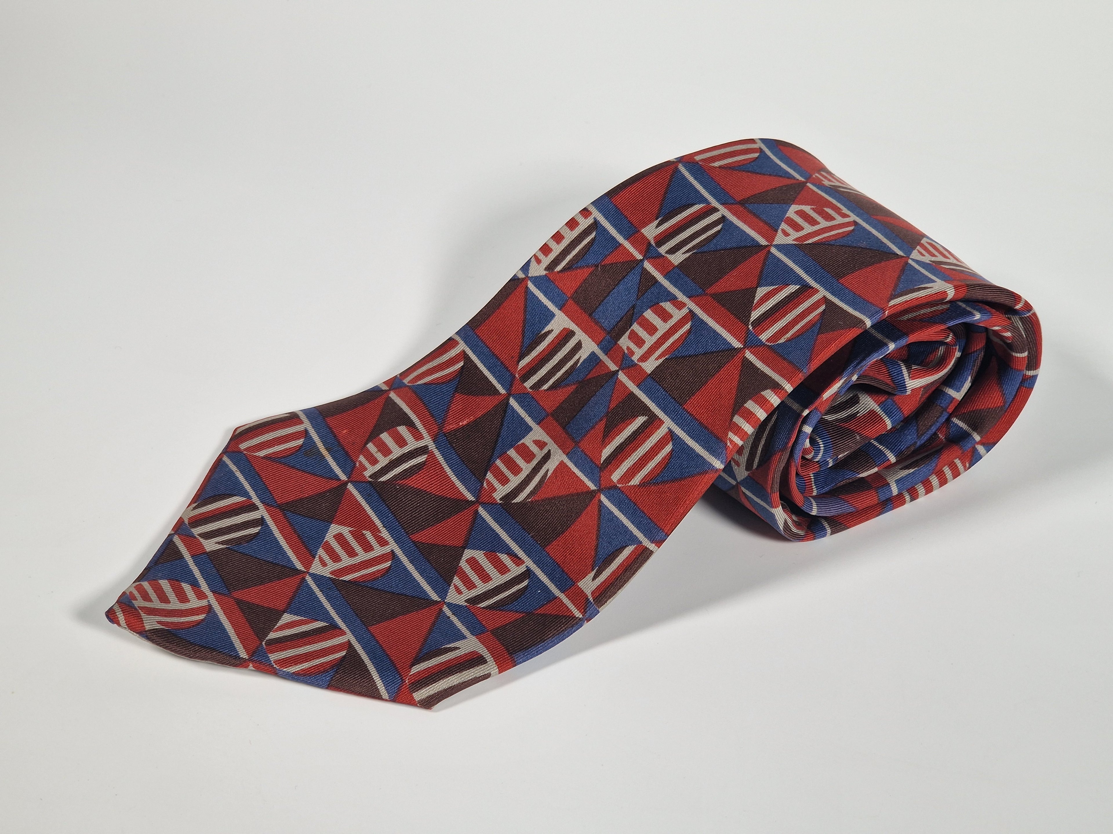 Hermés vintage silk tie geometric pattern blue and red 396 PA