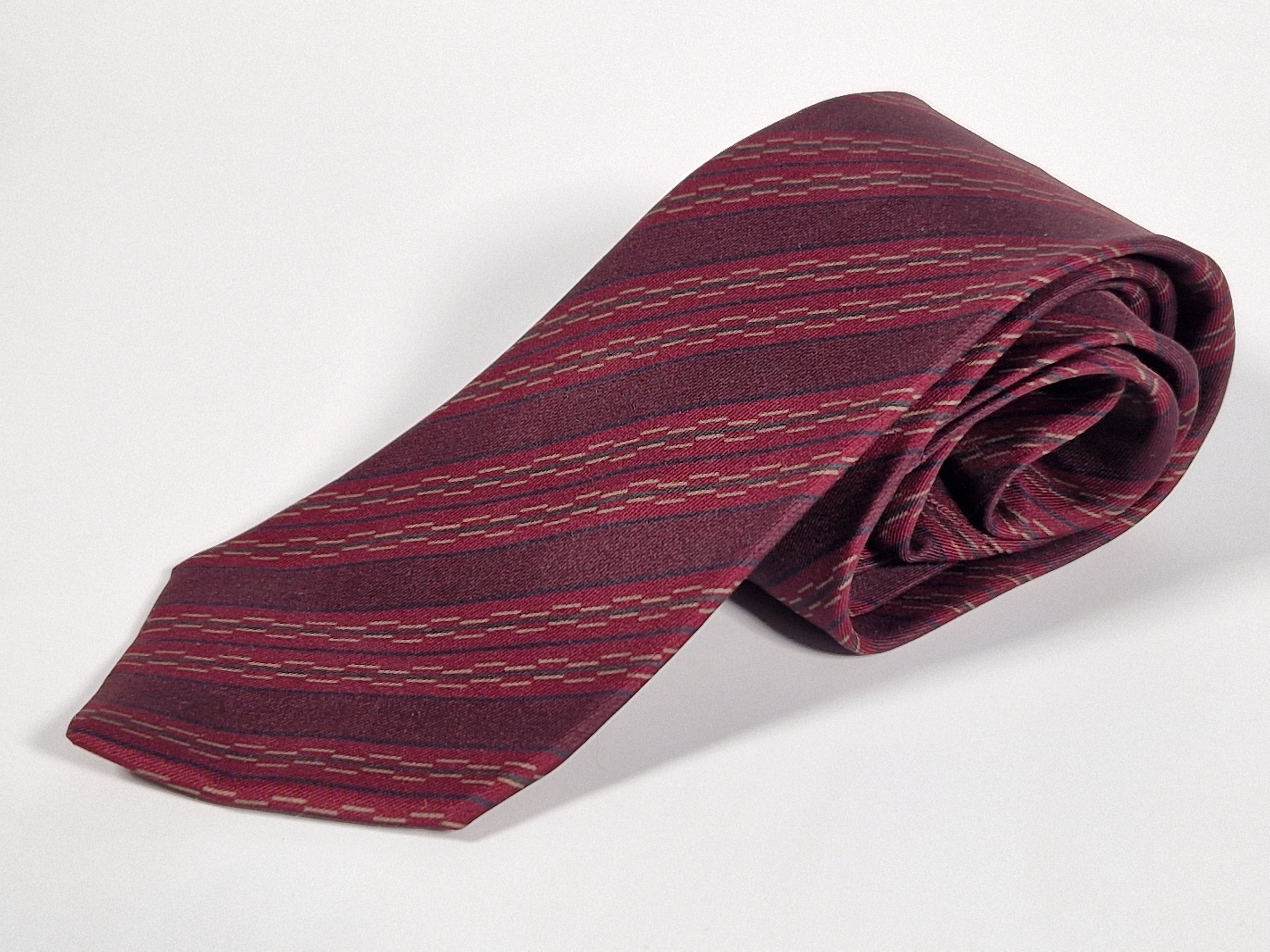 Yves Saint Laurent  Tie