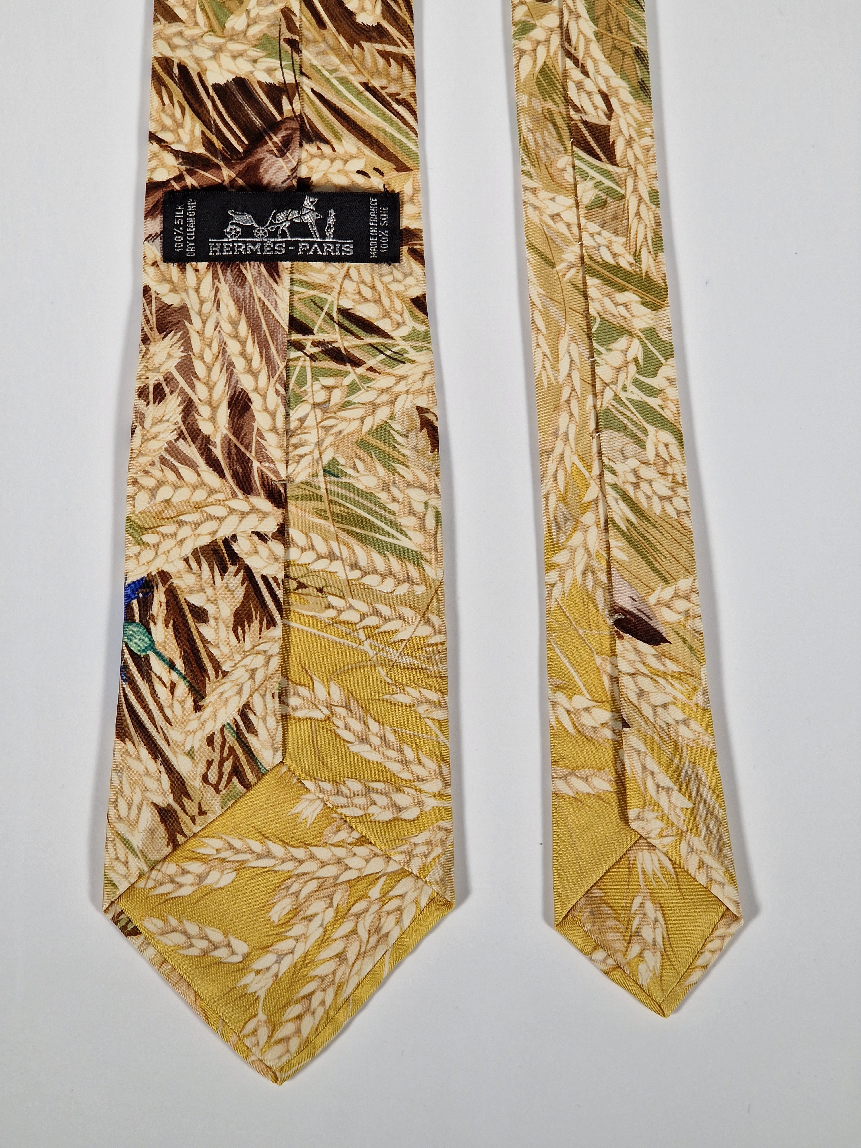 Hermès scarf tie