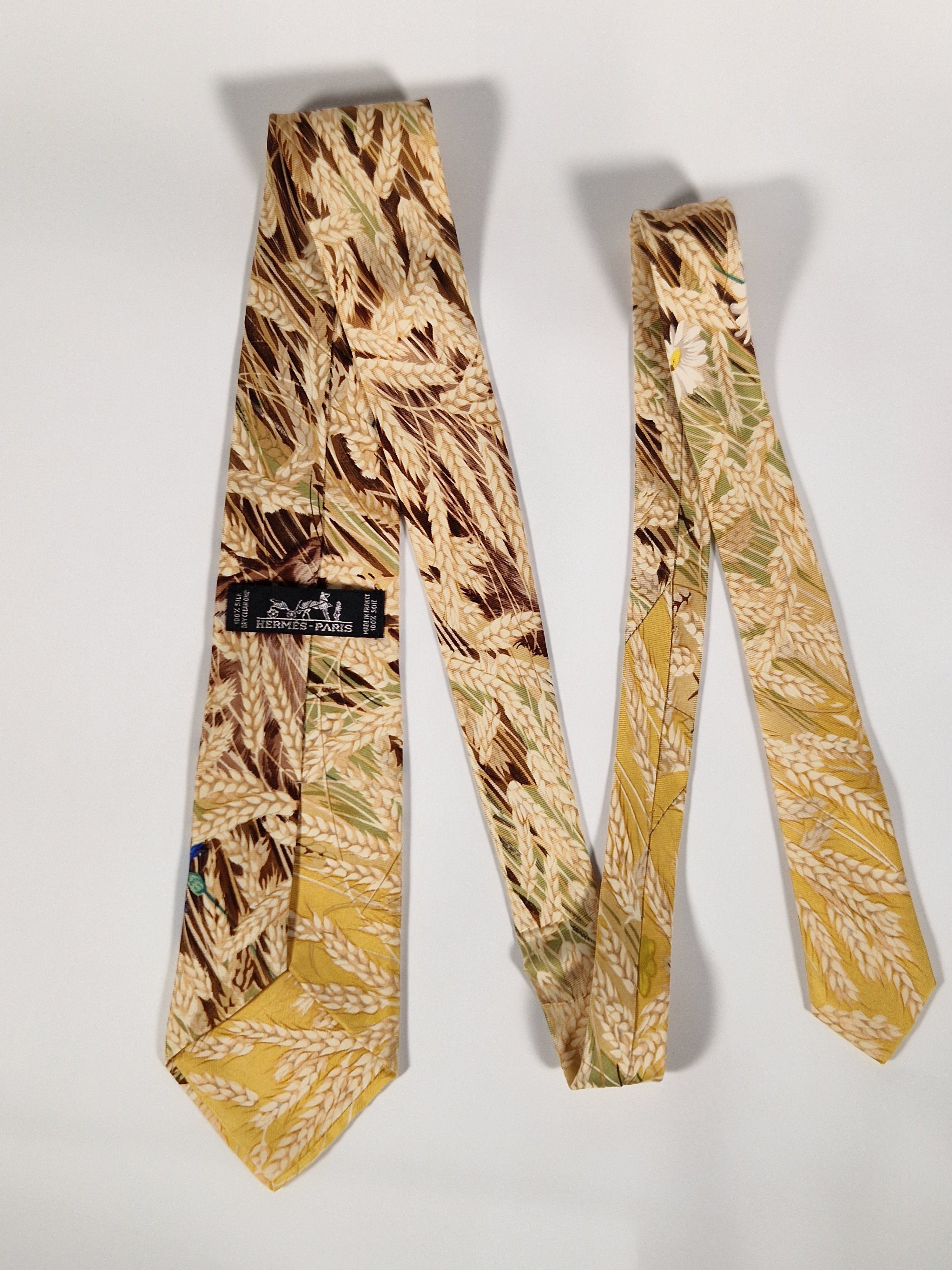 Hermès scarf tie