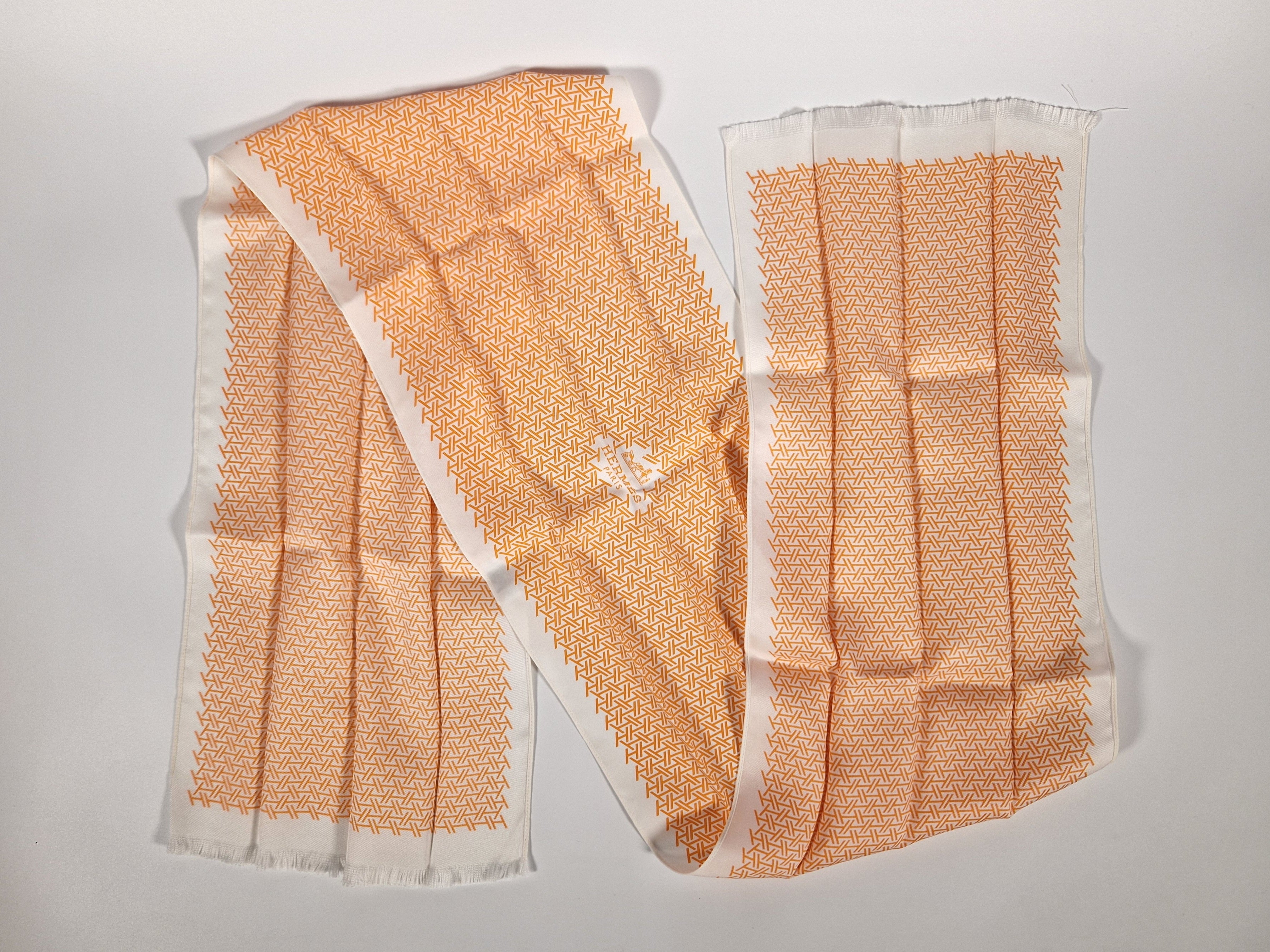 Hermès Silk Scarf Ties Orange/white