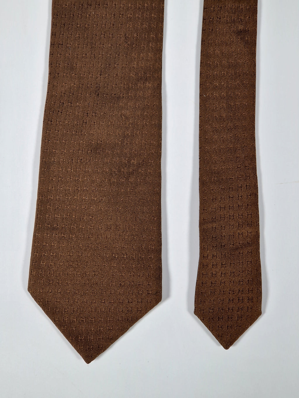 Hermés Brown Faconnee H Tie