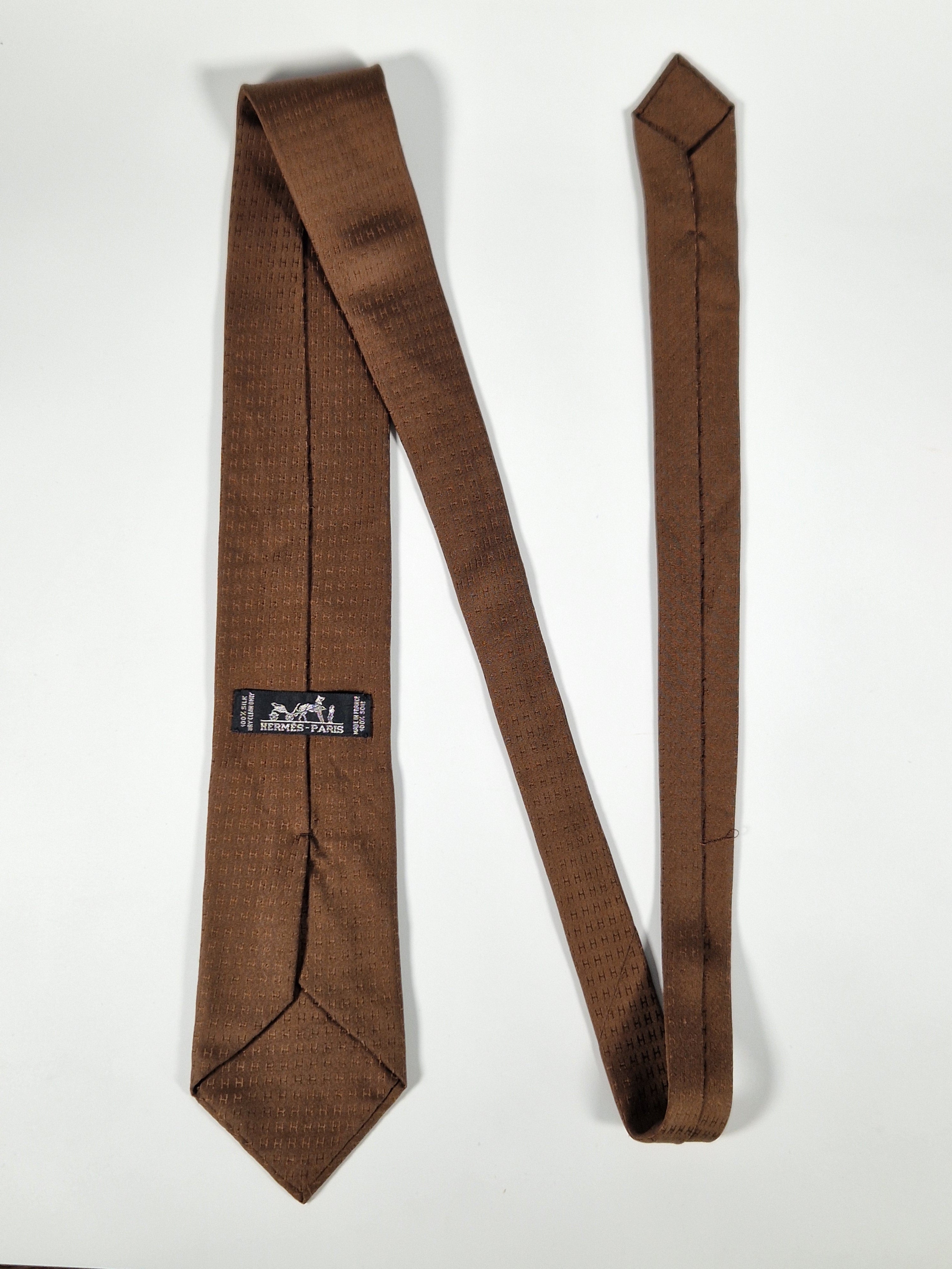 Hermés Brown Faconnee H Tie