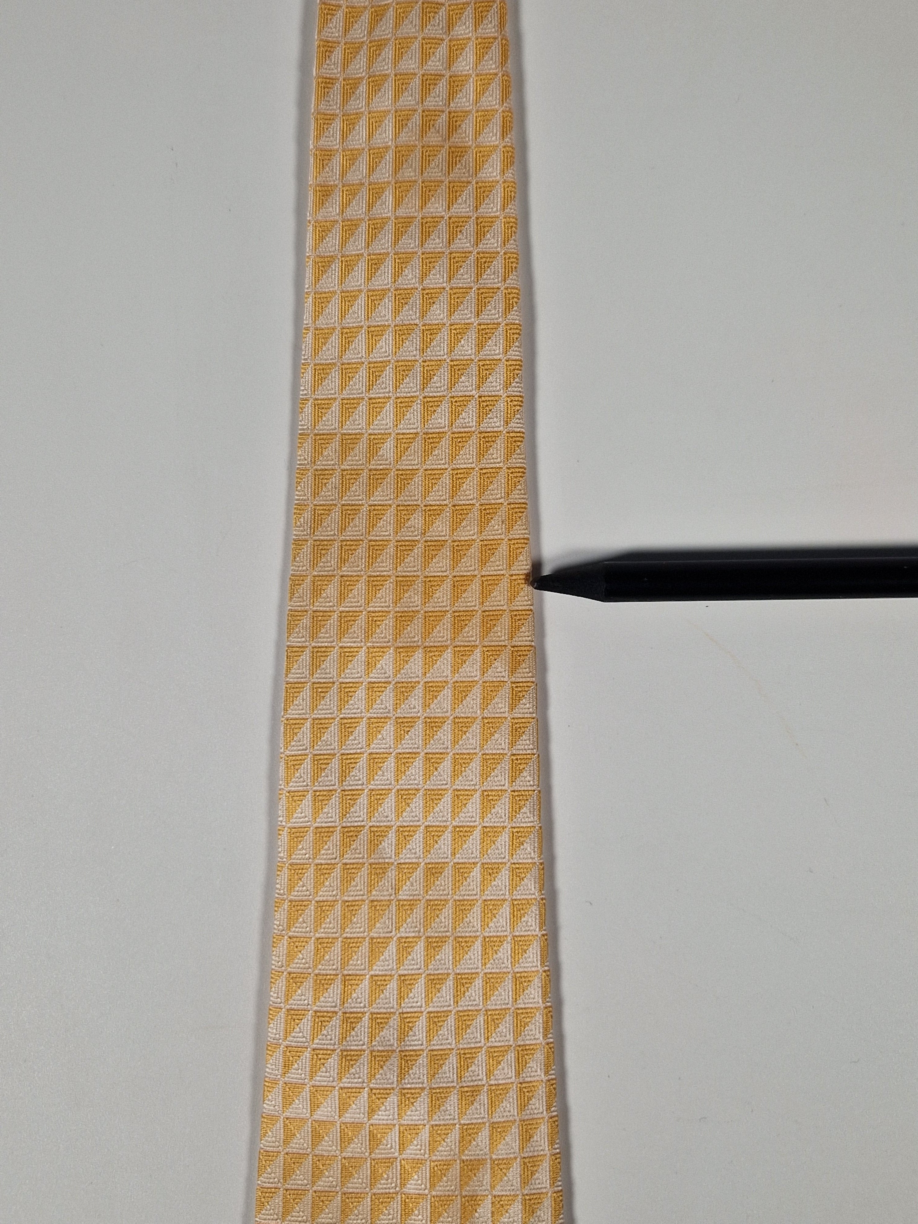 Hermès silk tie yellow geometrical pattern Hermès 758976 T