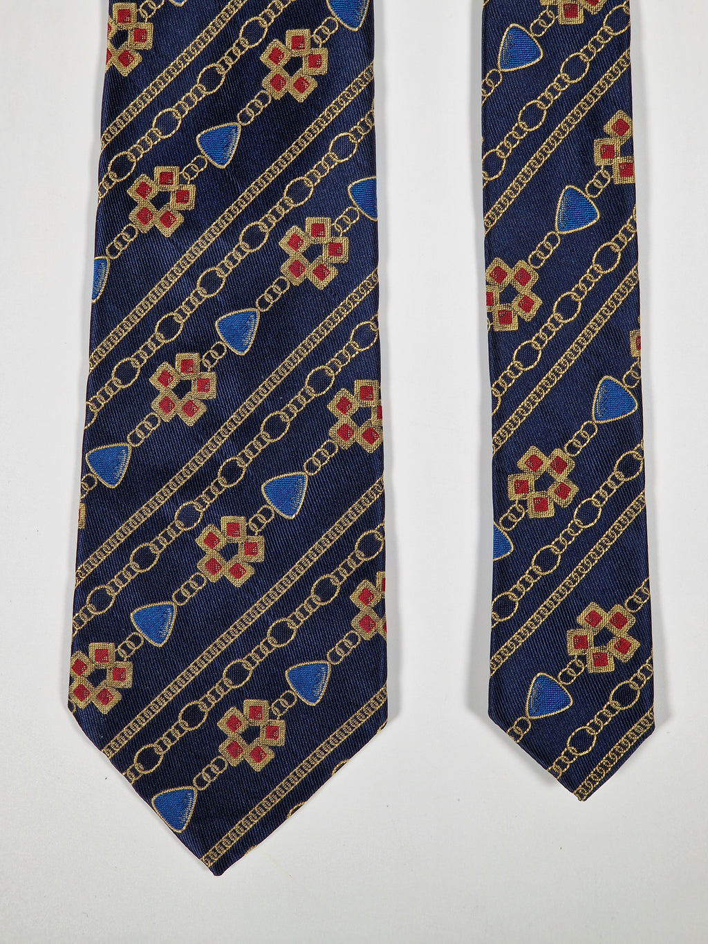 Chanel silk tie