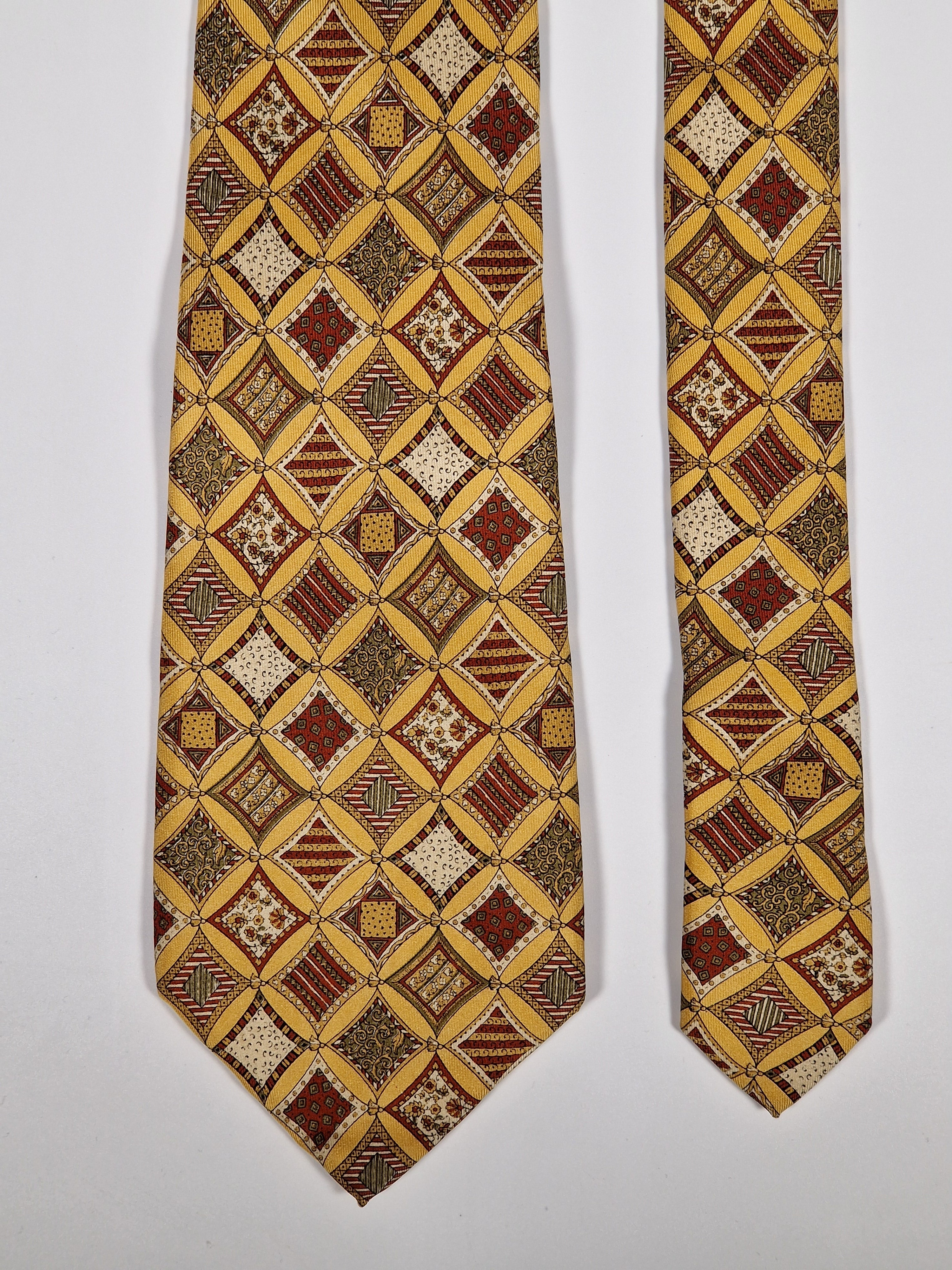 Salvatore Ferragamo tie