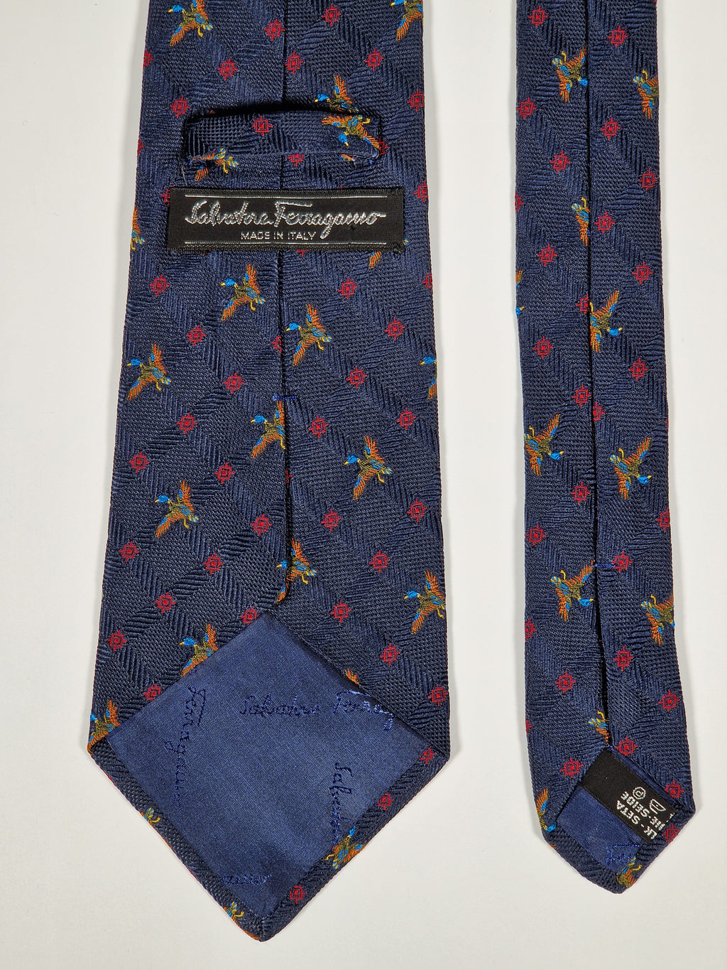 Salvatore Ferragamo tie jaquard woven.