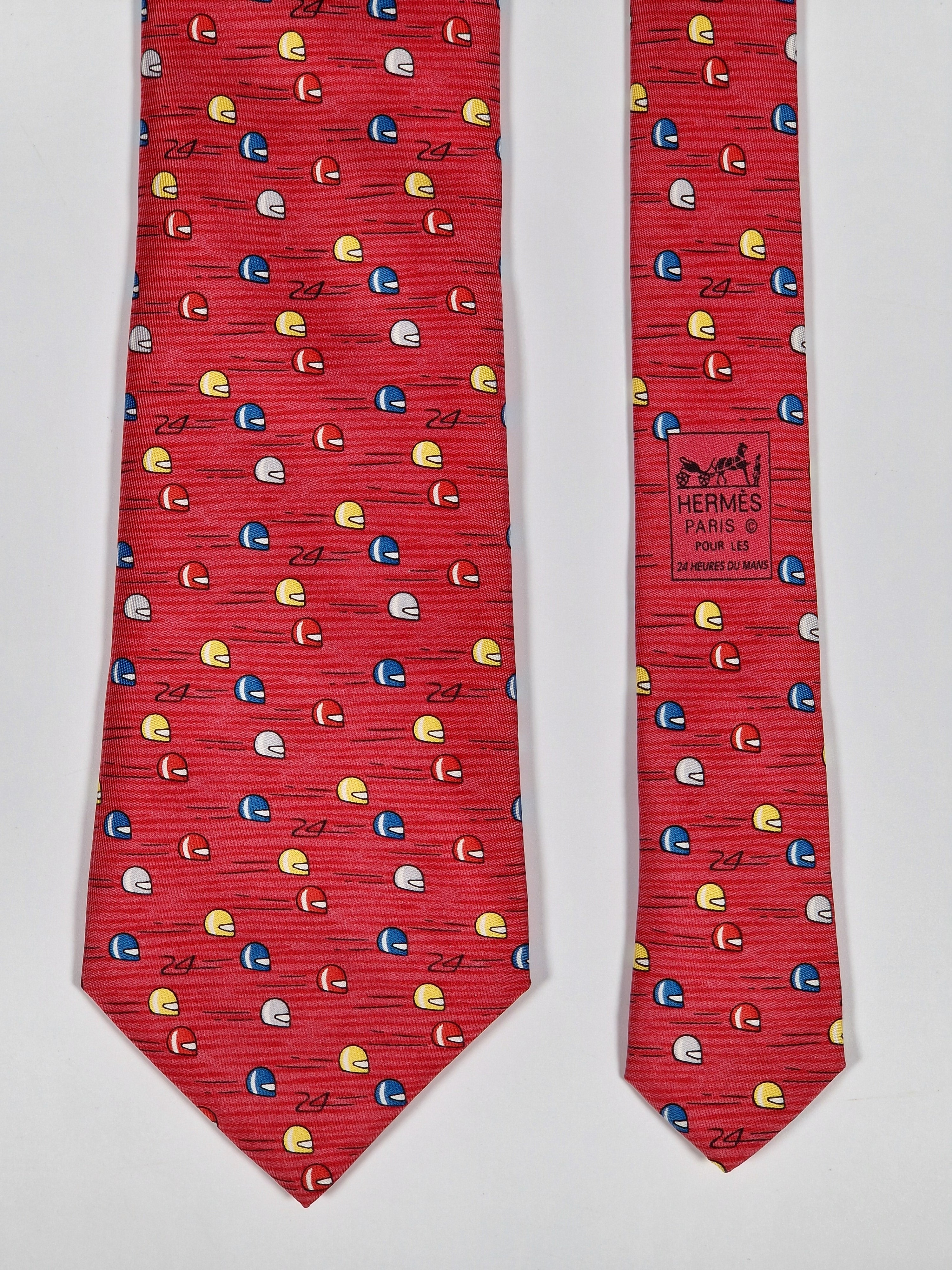 005057 Hermés 5057 PA "Le Mans" tie