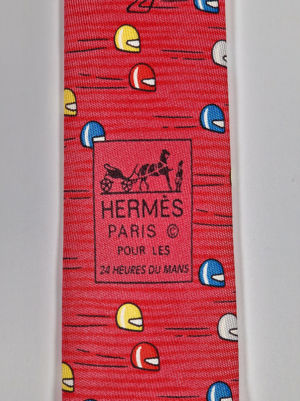 005057 Hermés 5057 PA "Le Mans" tie