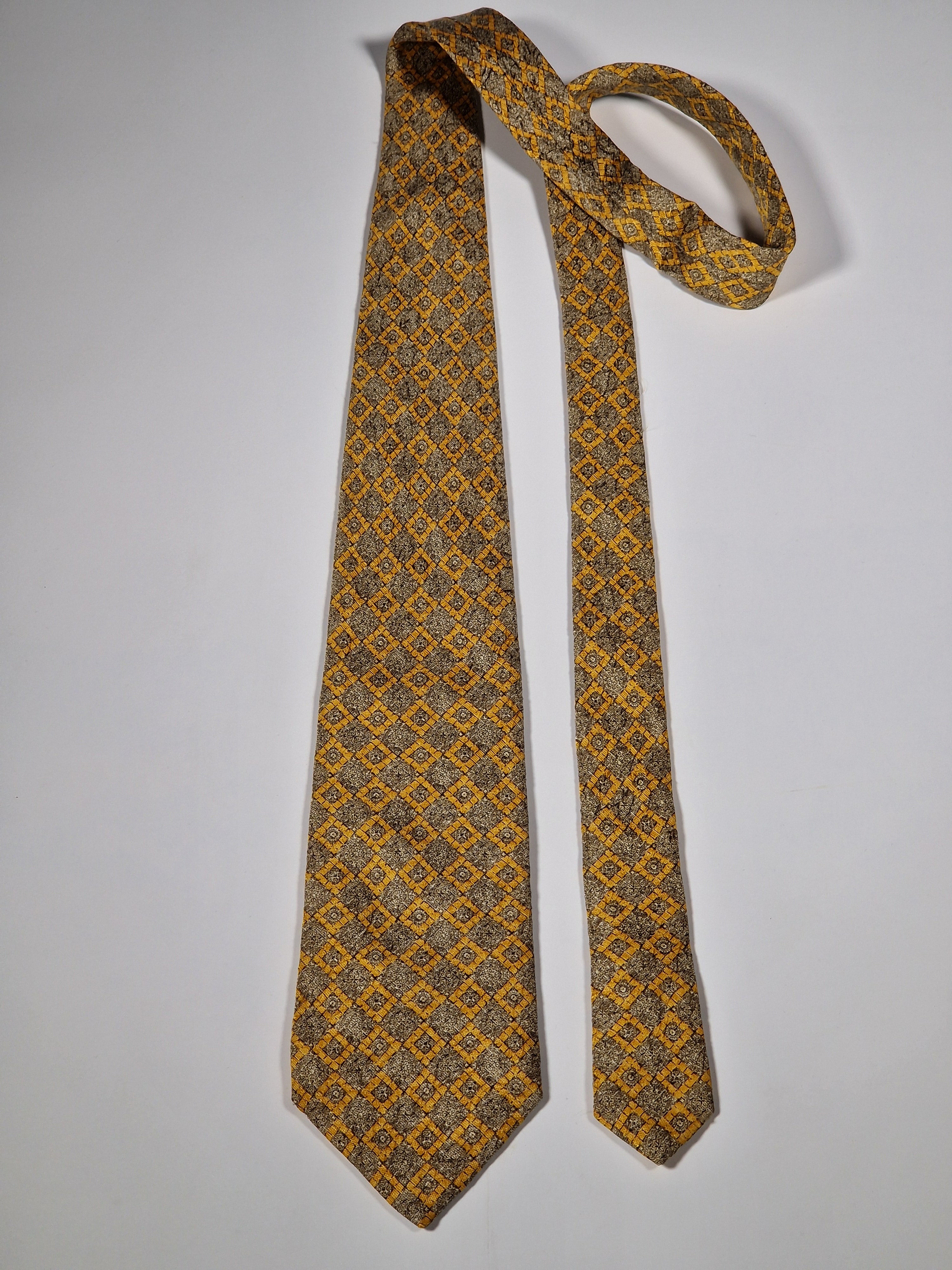 Dior tie